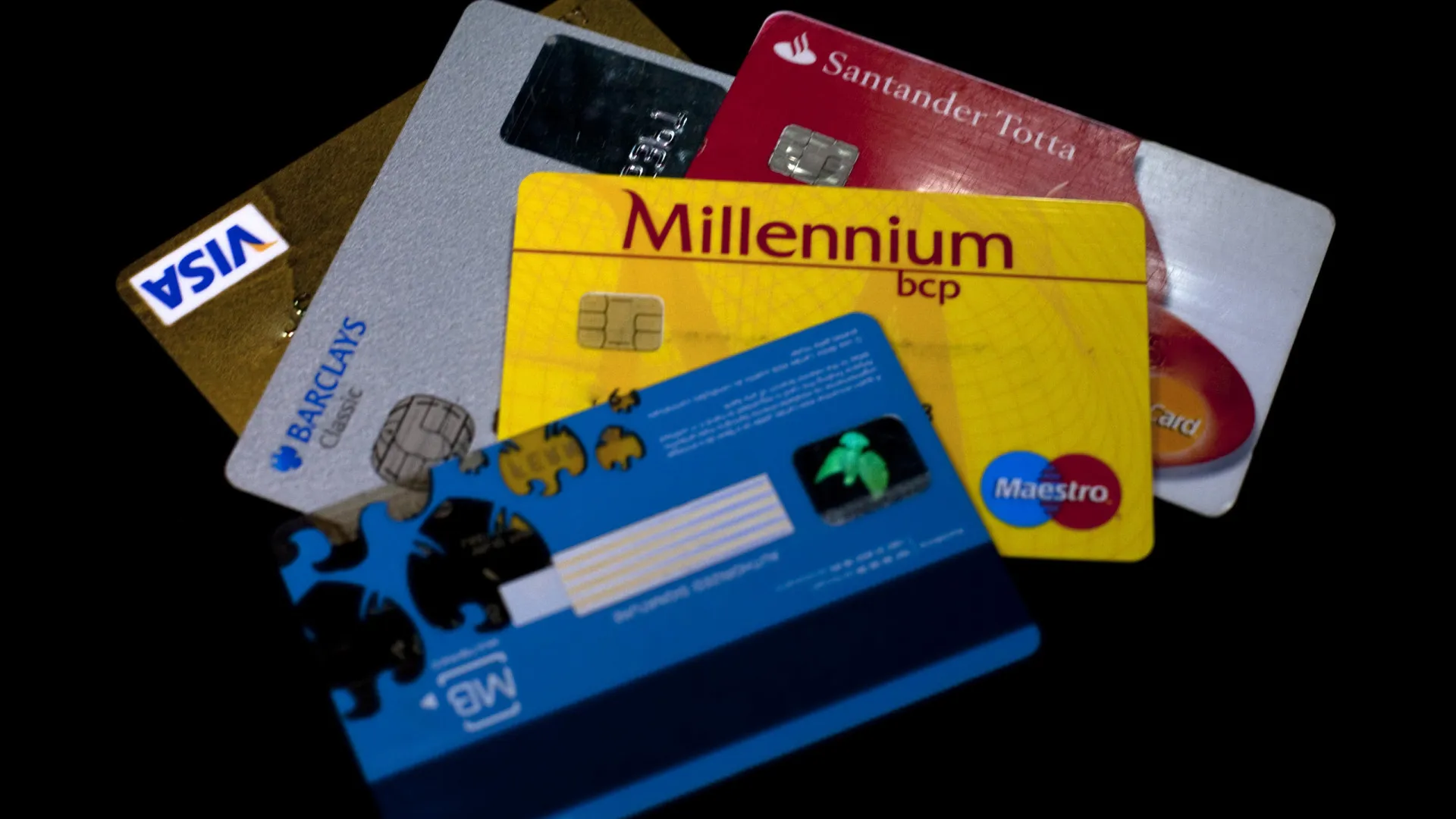 
                    Crédito ao consumo cresce 11,3% em outubro para 855 milhões
                