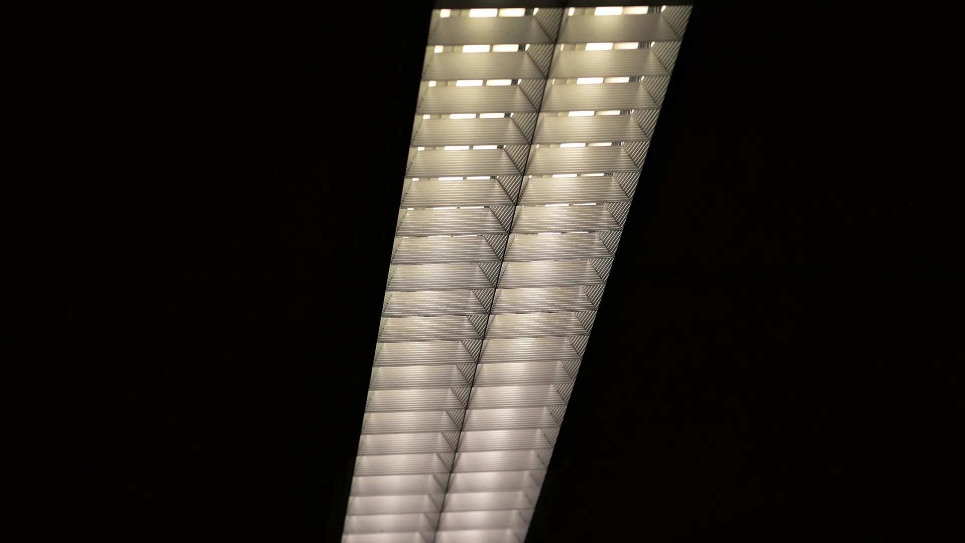 
                    EDP Comercial reduzirá custo da energia na fatura. Saiba quando e quanto
                