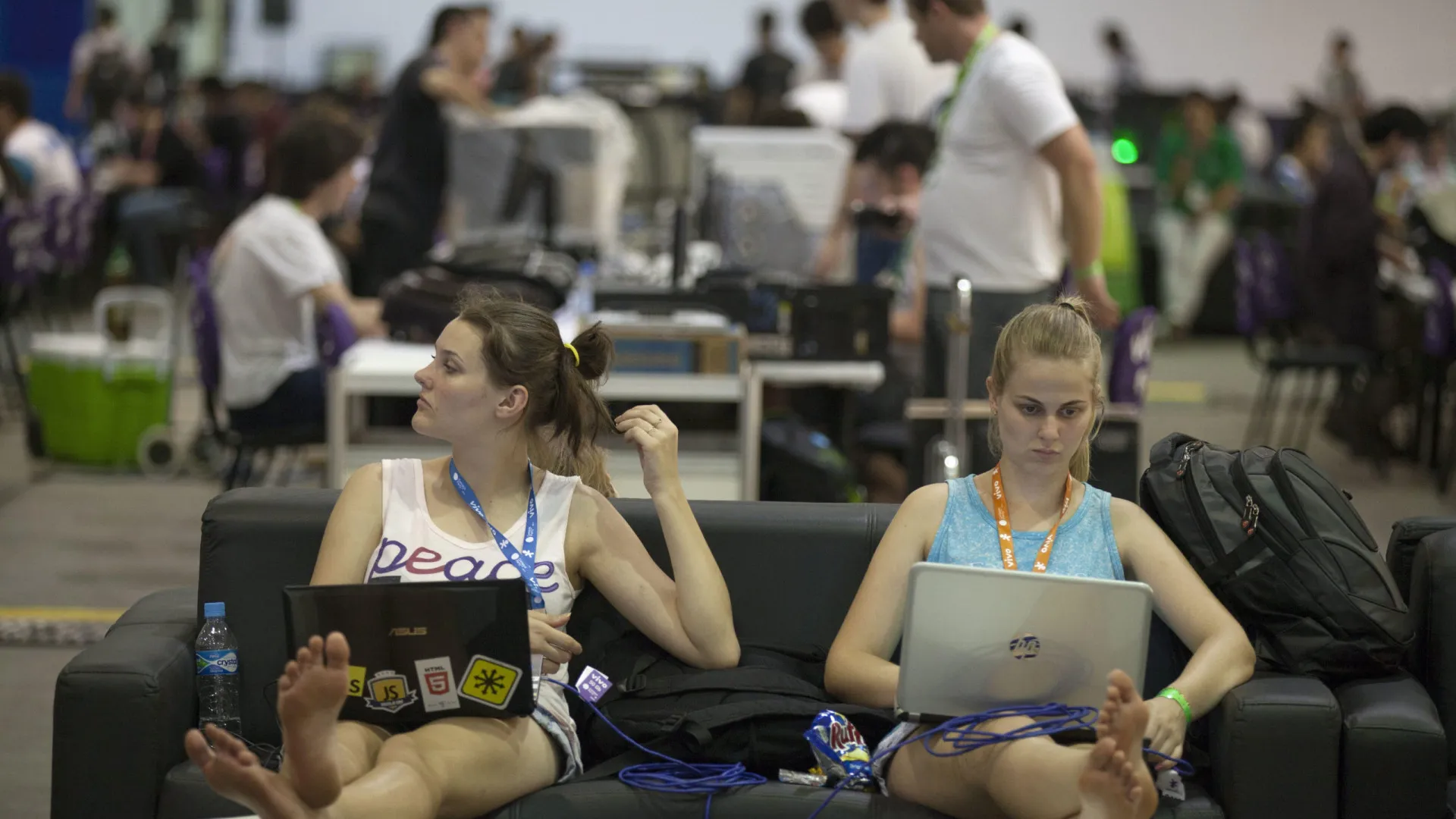 
                    HRW elogia Brasil por limitar utilização das redes sociais por menores
                