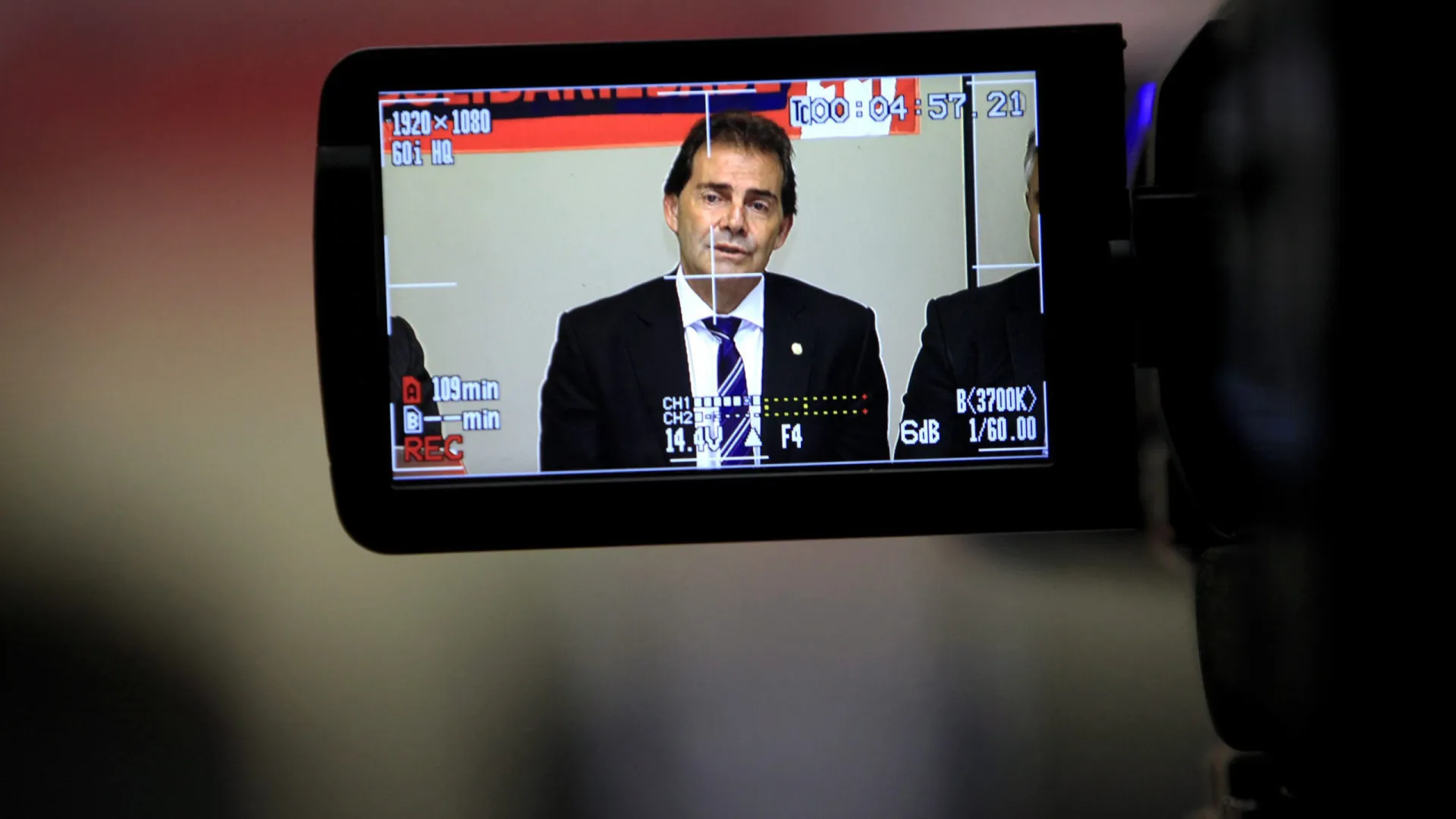 
                    Relator no Congresso brasileiro nega amnistia para condenados por golpe
                