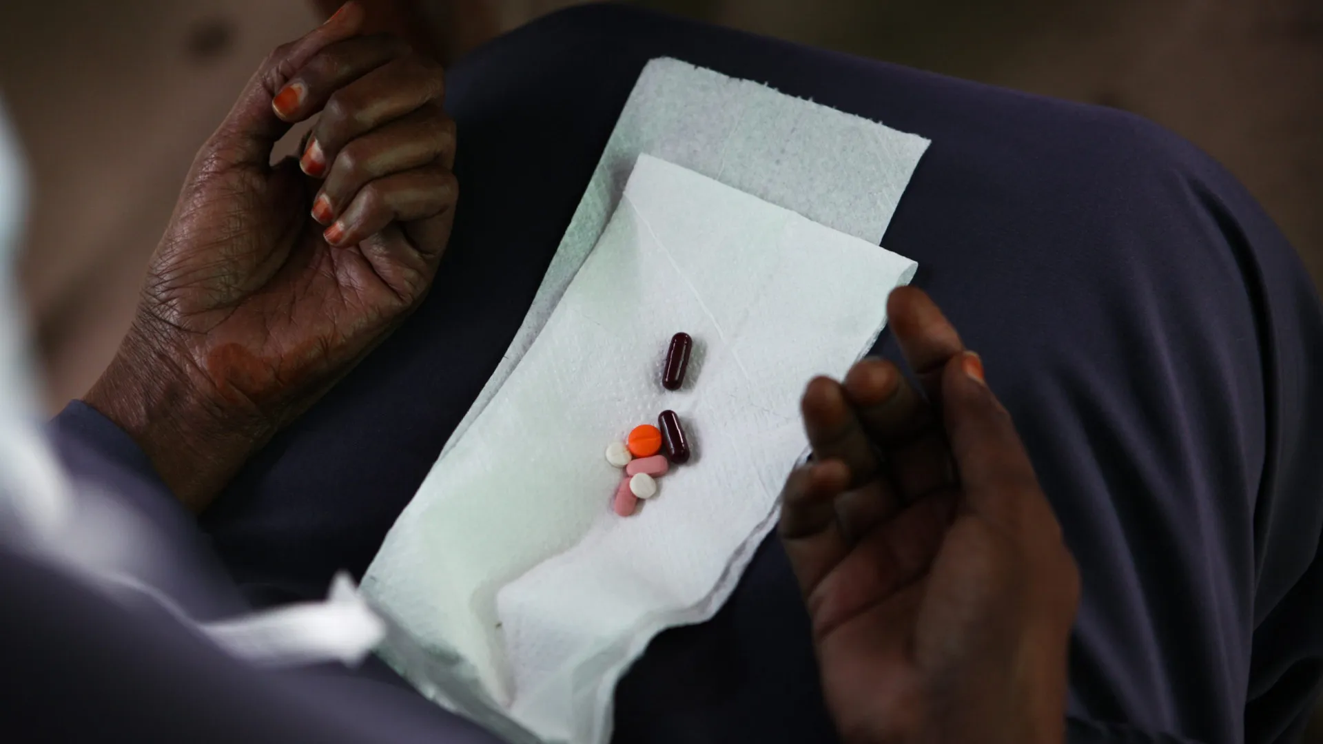 
                    Governo guineense recebe medicamentos essenciais doados pela França
                