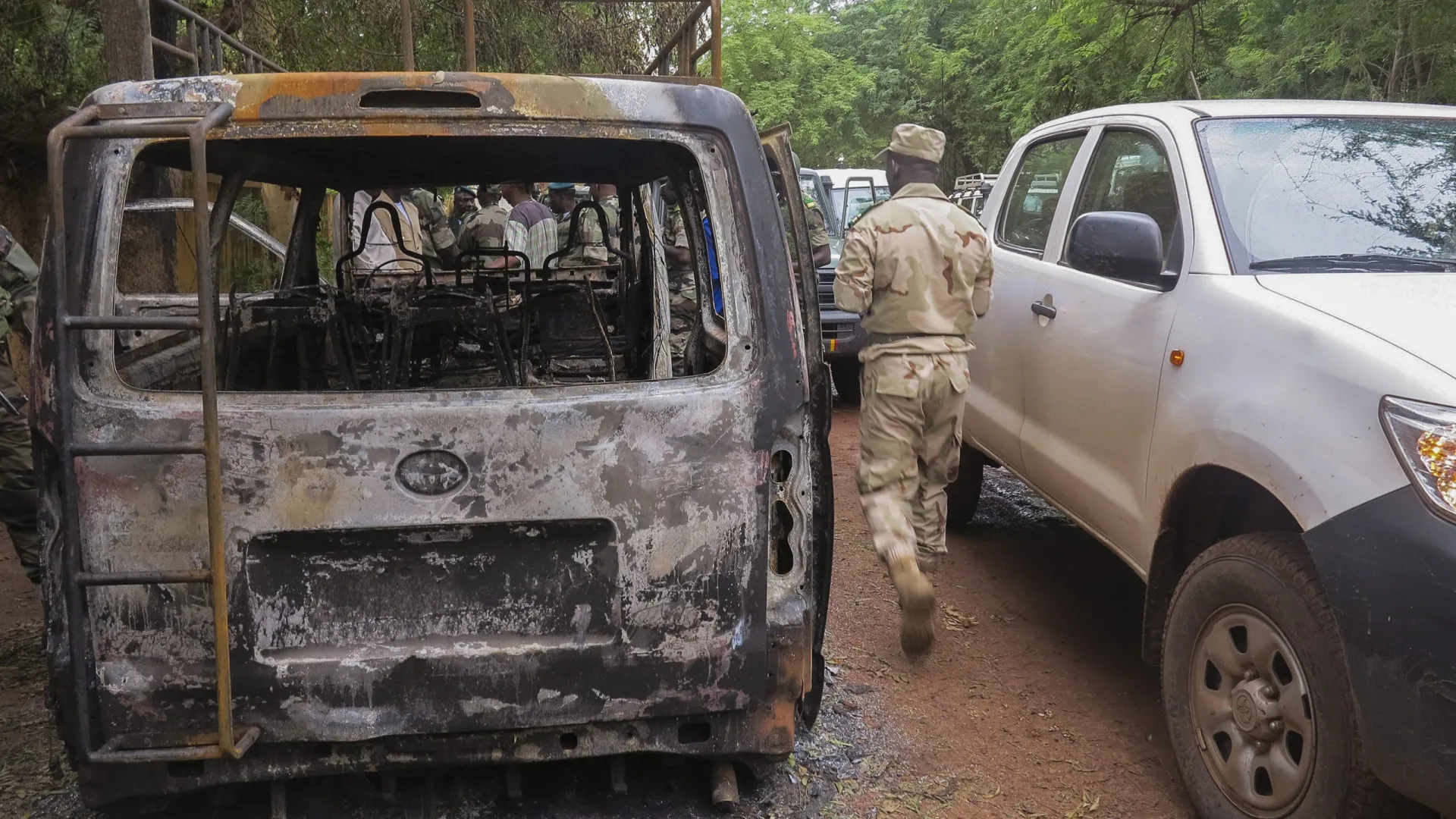 
                    Jihadistas atacam empresas chinesas no Mali em ofensiva económica
                