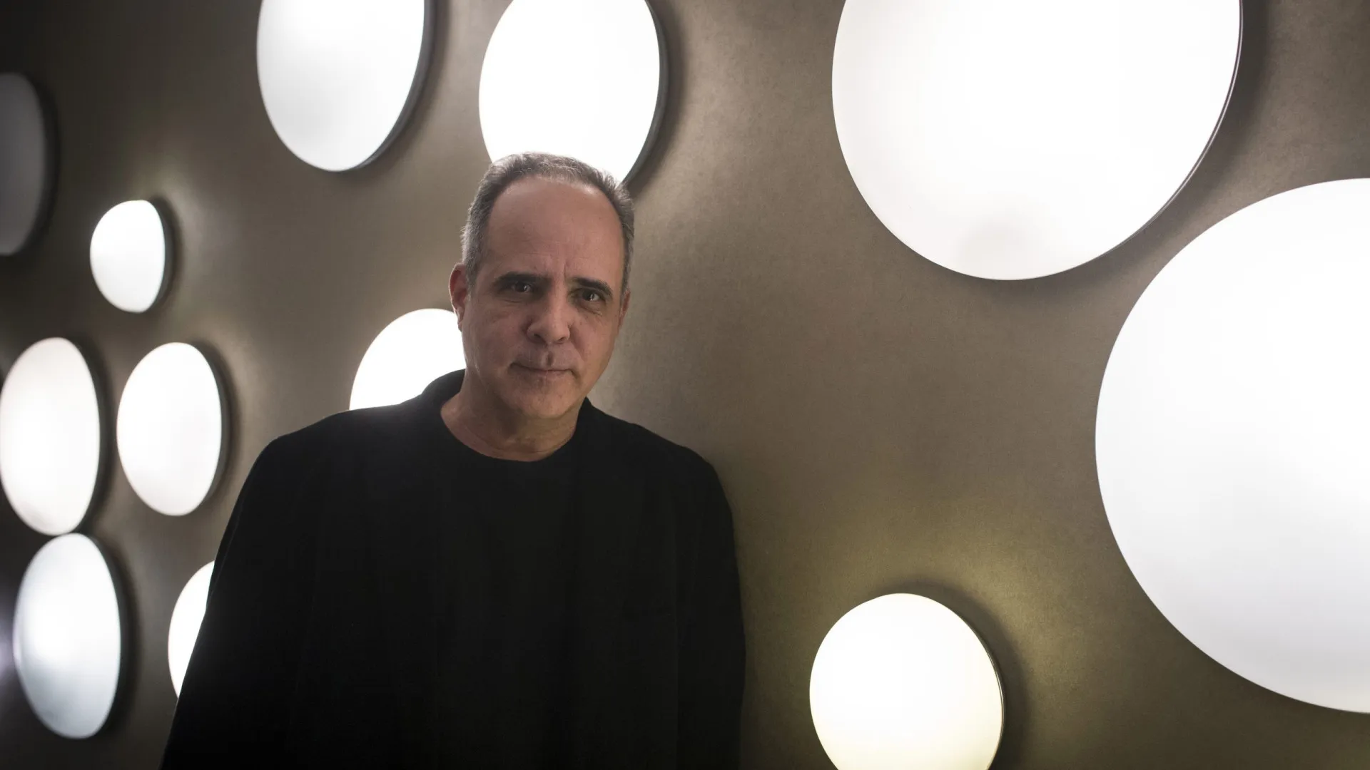 
                    Rodrigo Leão mostra 