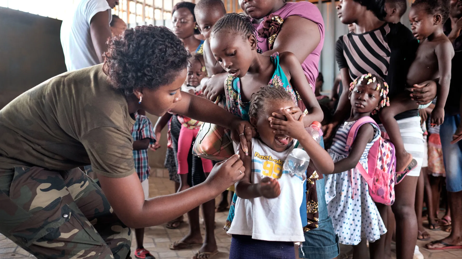 Angola quer vacinar nove milhões de crianças contra a poliomielite