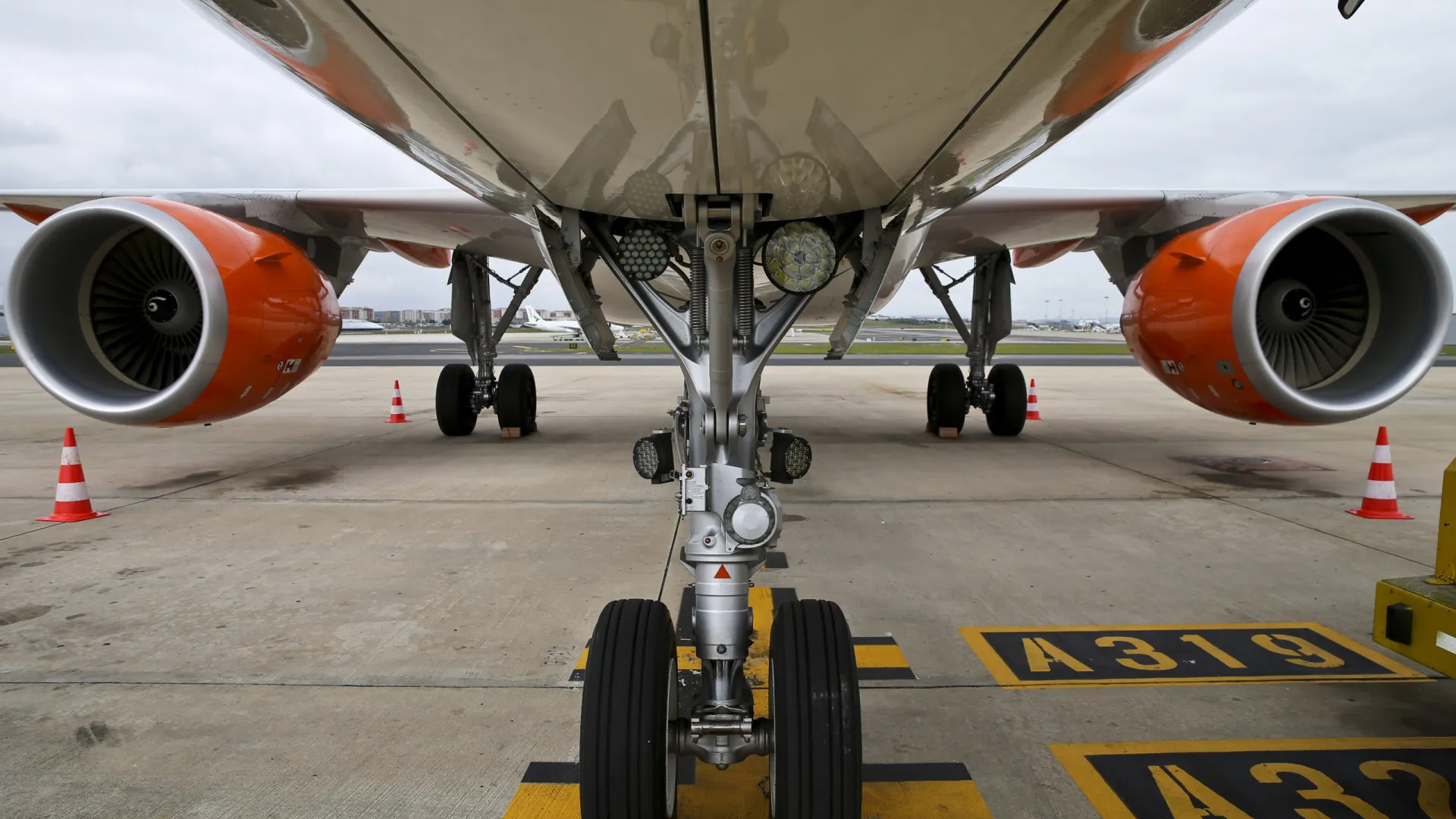 
                    Governo brasileiro adjudica concessão de 13 aeroportos de menores dimensões
                