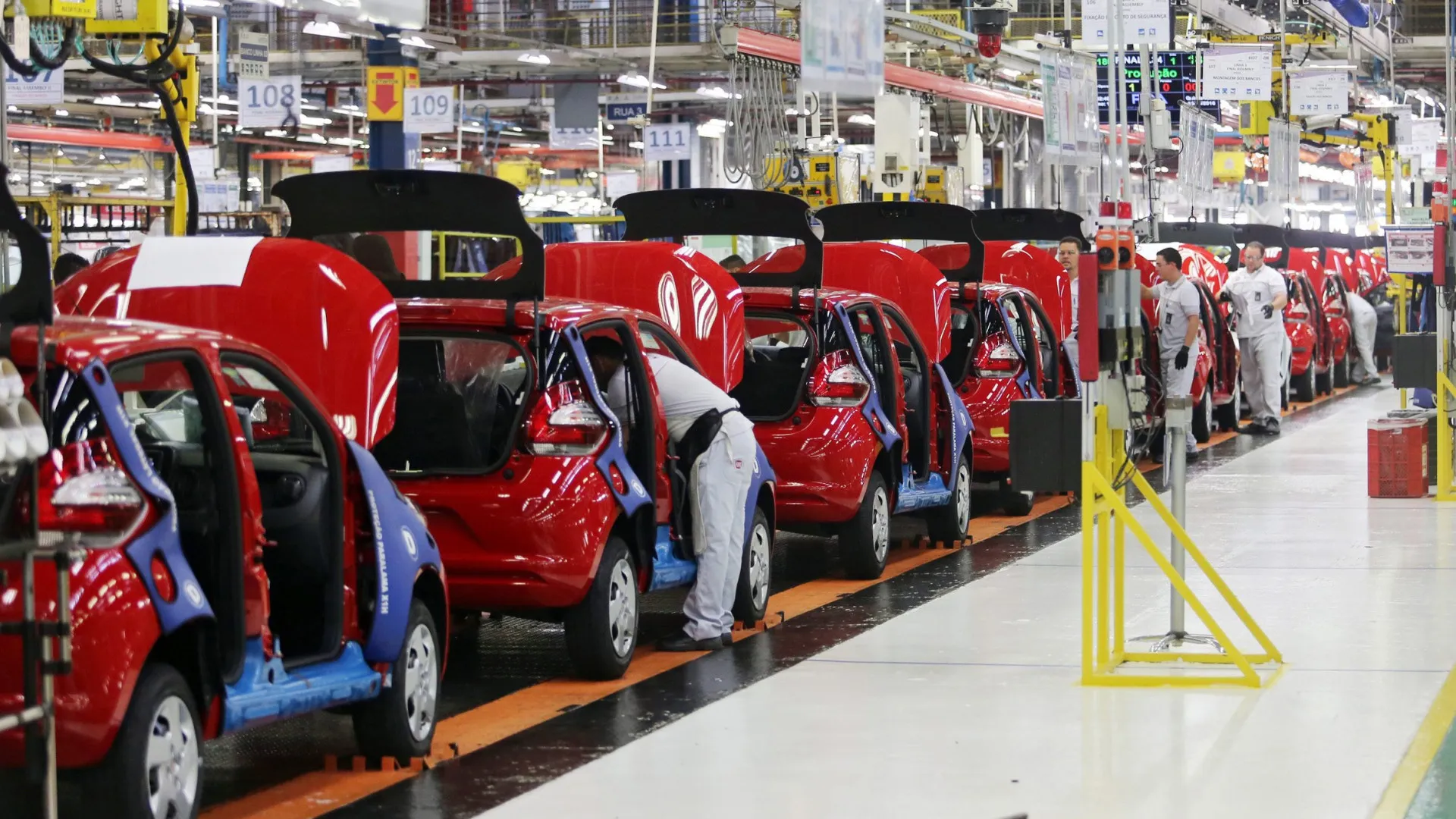 
                    Produção de veículos no Brasil cresce 4,1% até novembro
                