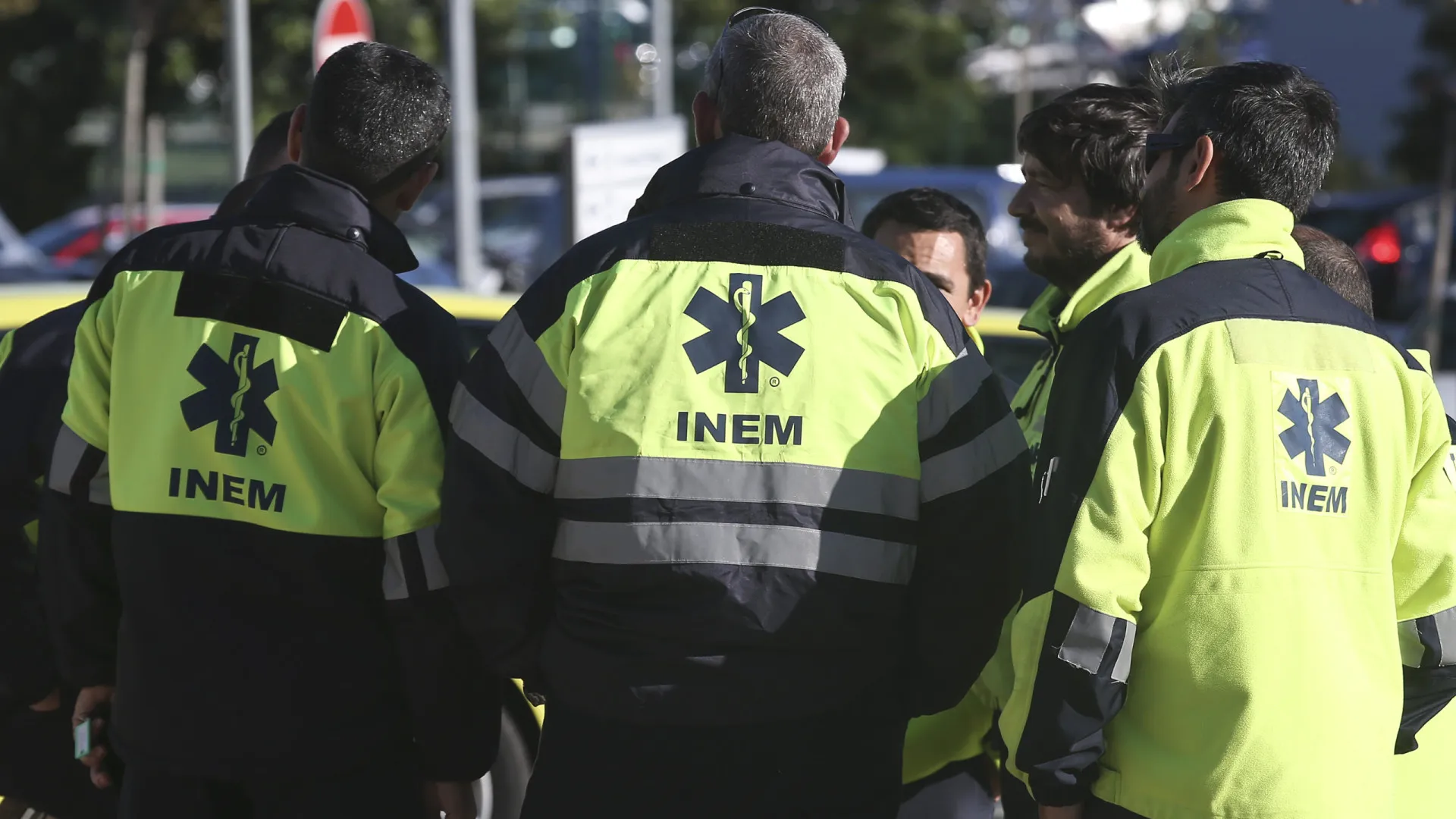 
                    INEM garante que não vai despedir nem encerrar serviços
                