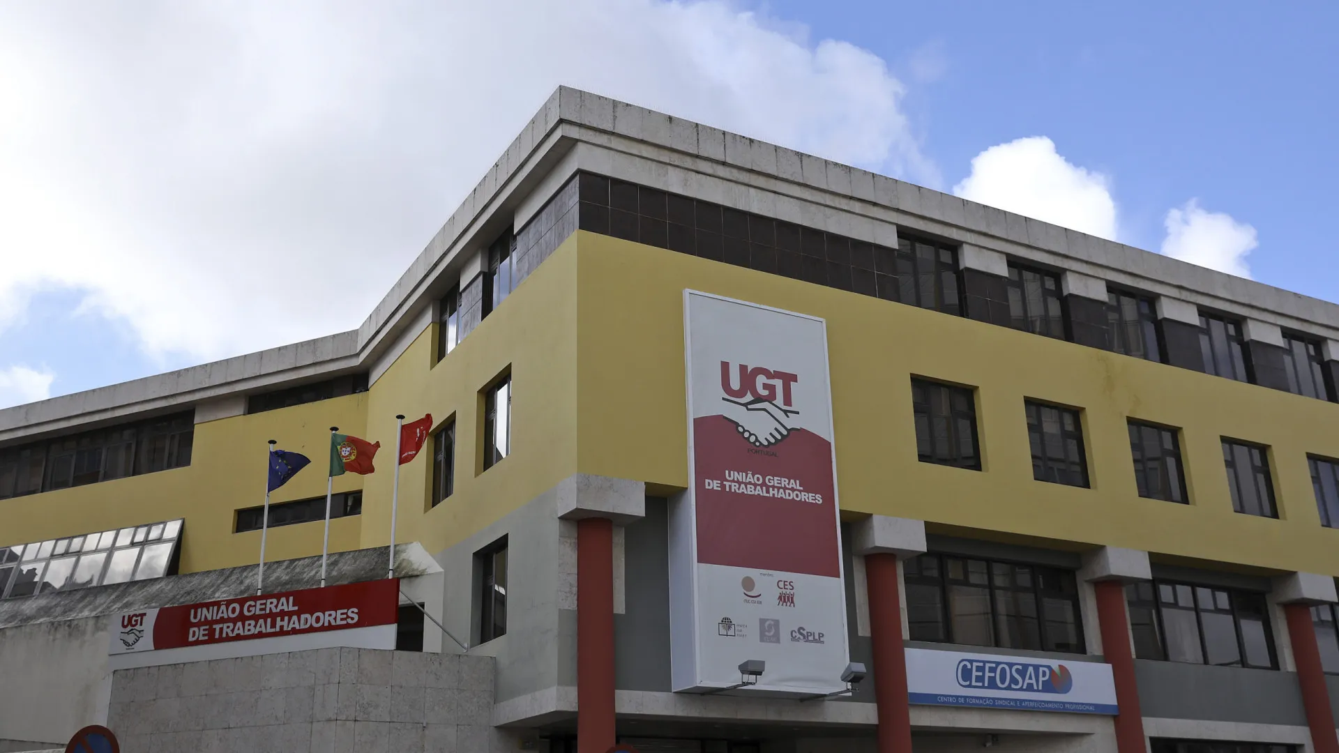 
                    UGT entrega pré-aviso de greve na 5.ª feira e espera 