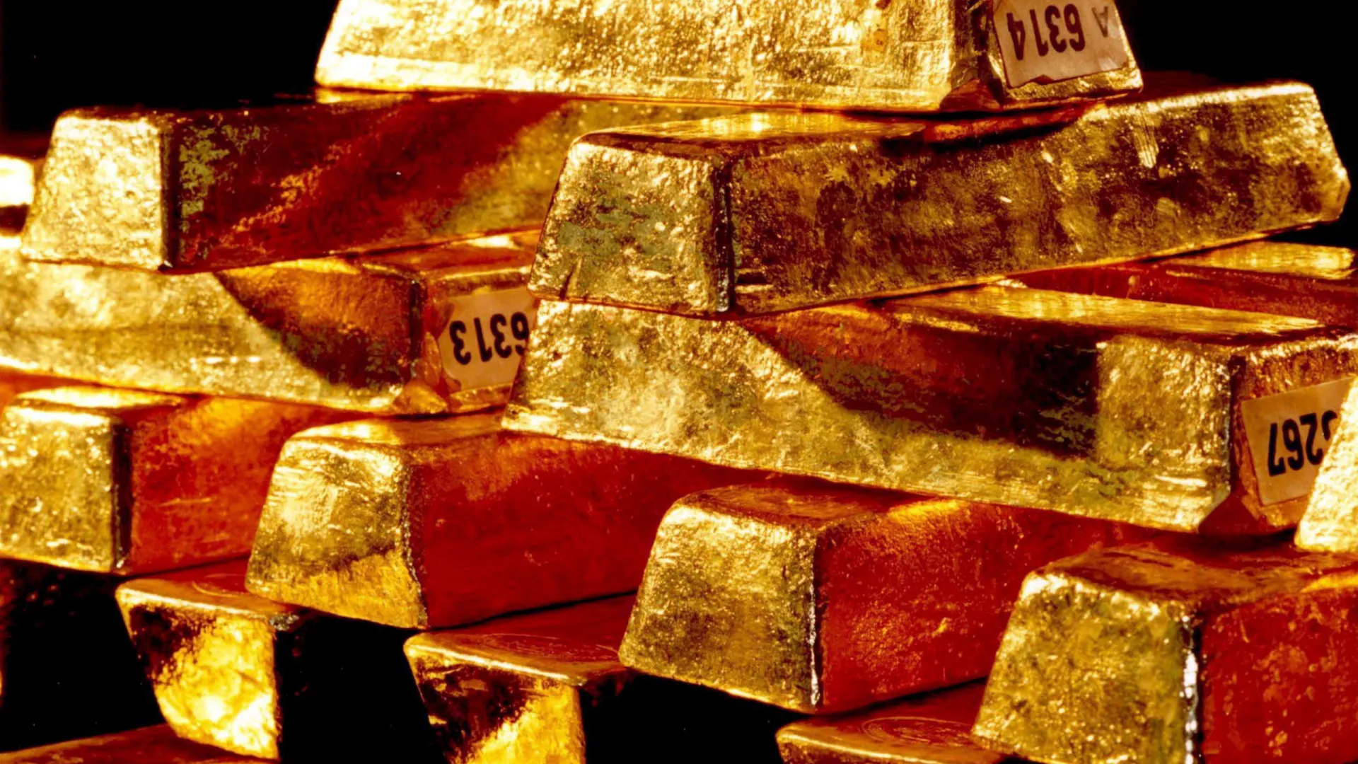 
                    Preço do ouro renova máximos e ultrapassa 3.970 dólares por onça
                