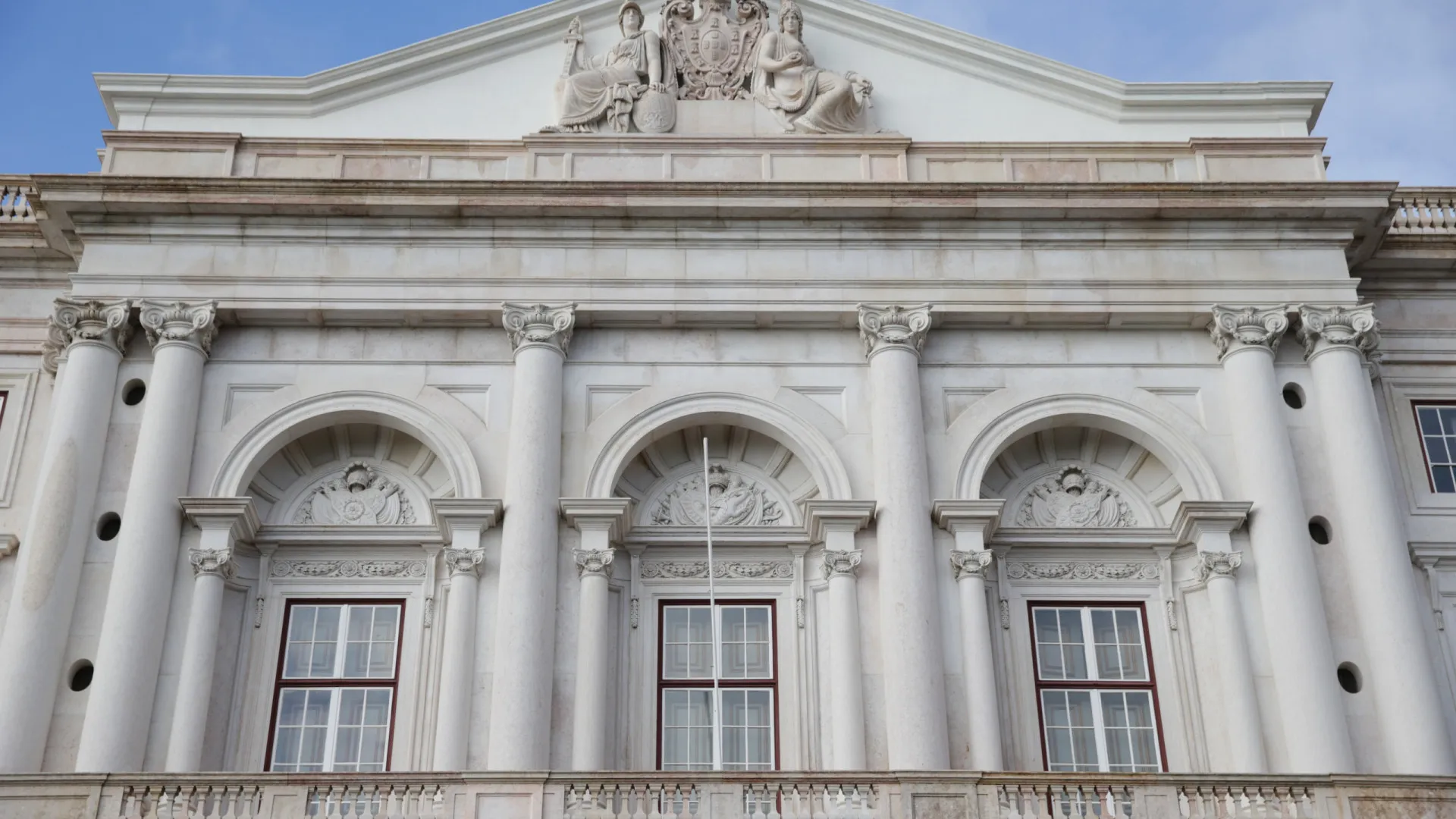 
                    Governo adquire espaço para expôr Coleção de Arte Contemporânea do Estado
                