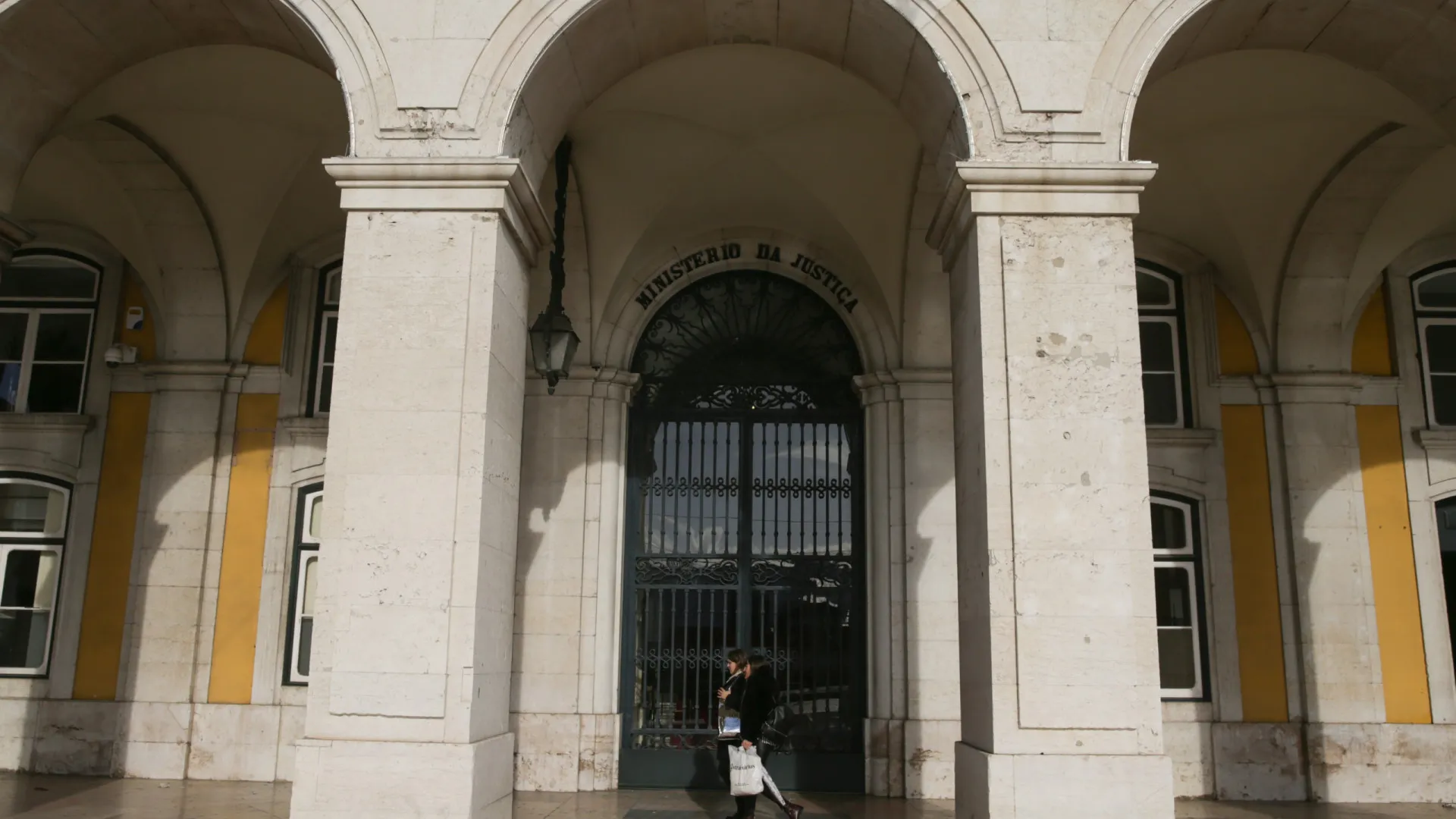 
                    Ministério da Justiça concluiu 17 das 42 medidas da Agenda Anticorrupção
                