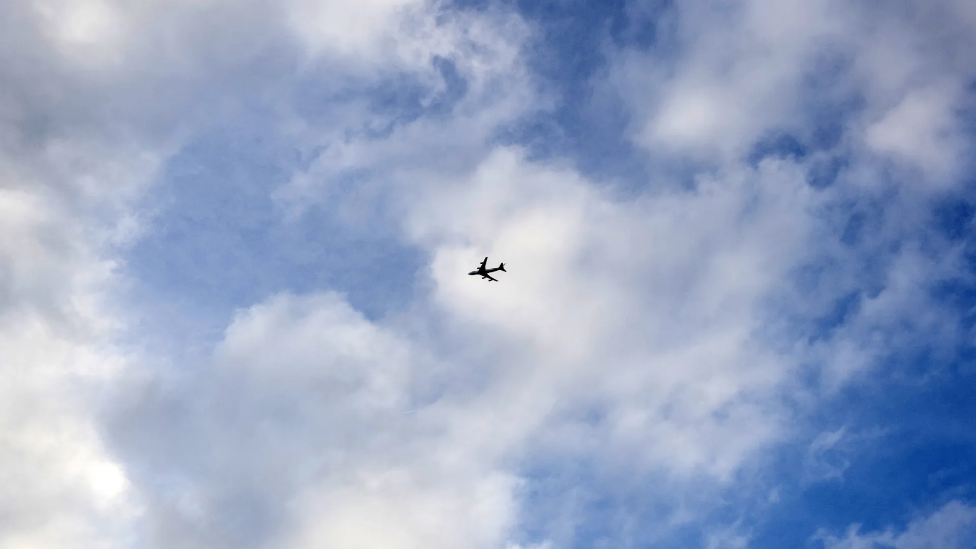 
                    Rastos dos aviões podem ser evitados e Portugal pode contribuir
                