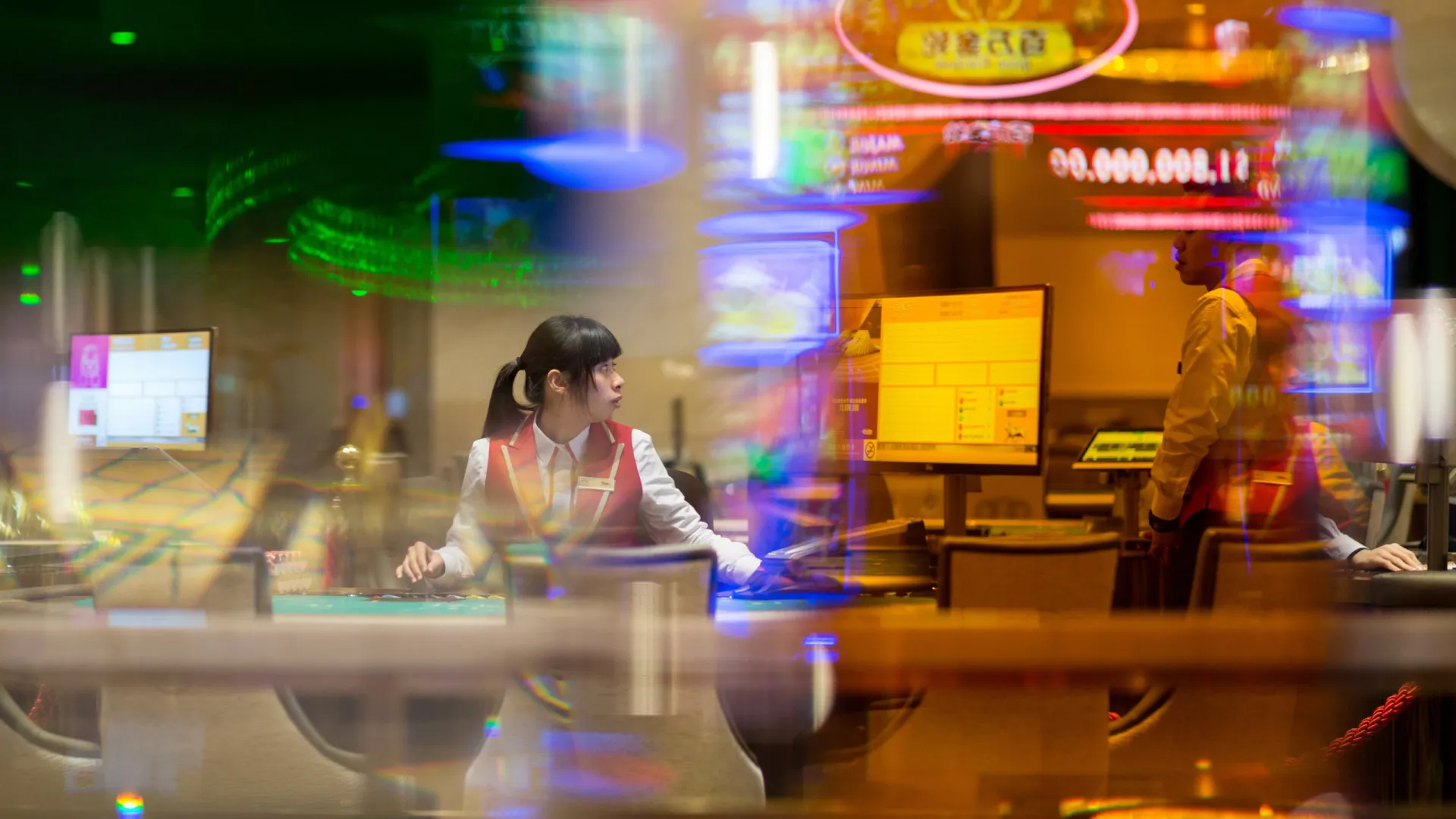 
                    Três mil serão afetados por fecho de 'casinos-satélite' em Macau
                