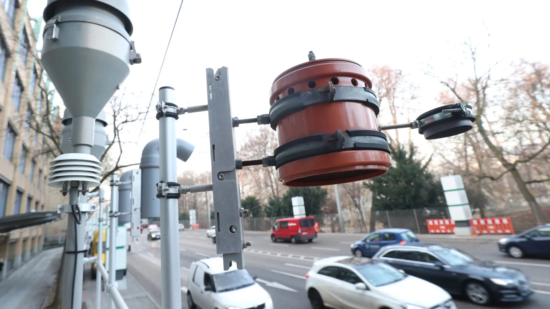 
                    Emissões de gases com efeito de estufa estagnaram em 2025 na Alemanha
                