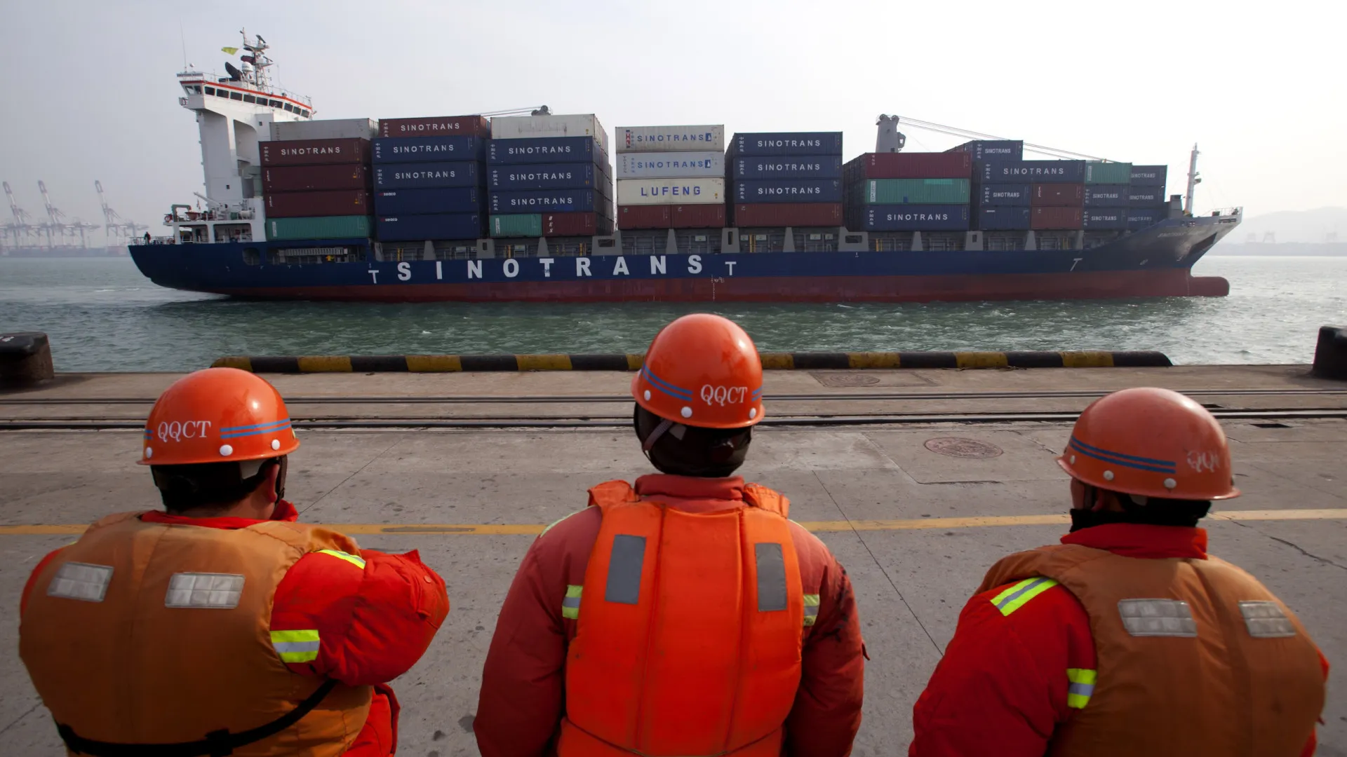 
                    Tarifas dos EUA geram aumento nas exportações chinesas
                