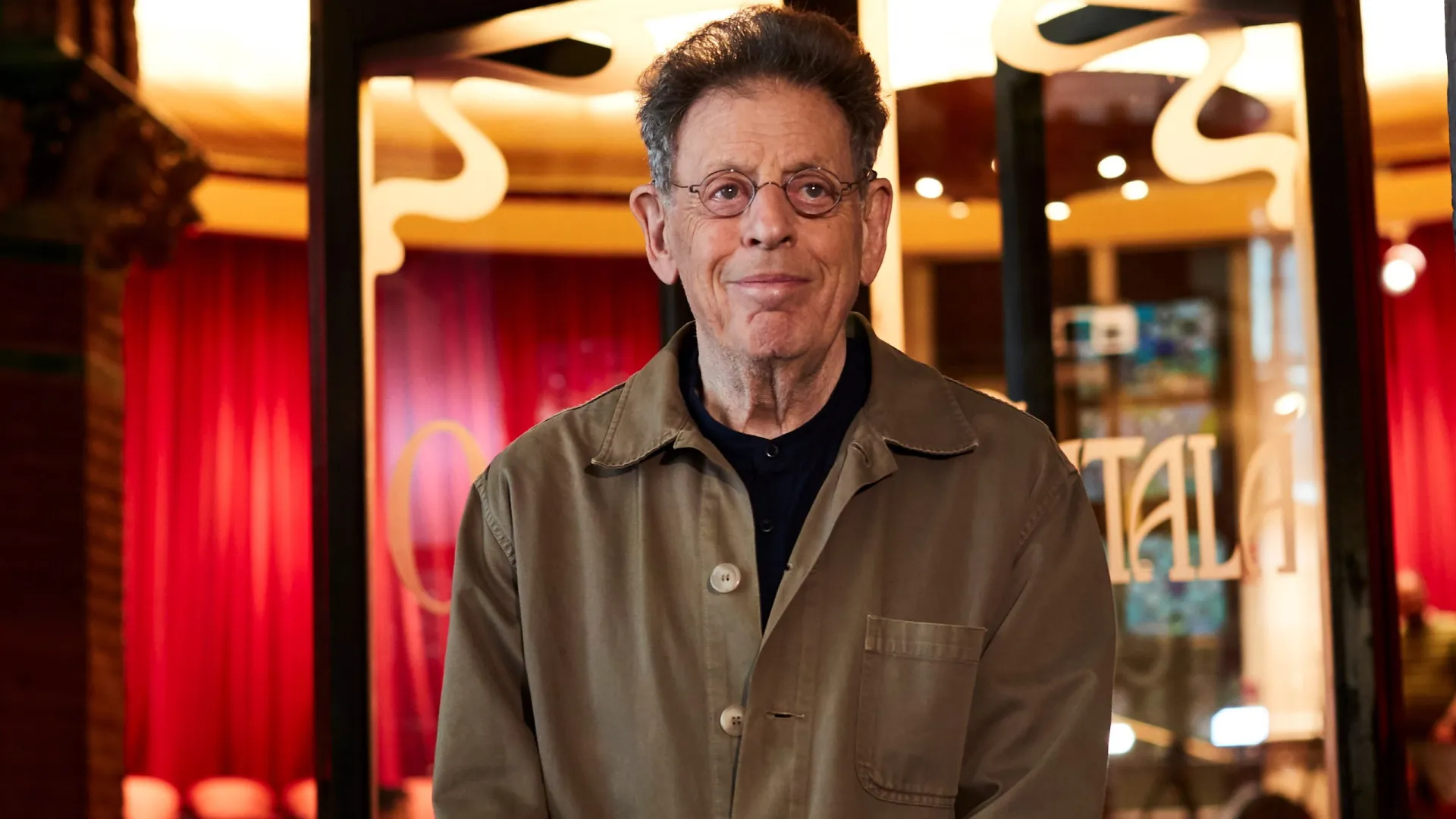 
                    Philip Glass cancela estreia de sinfonia no Kennedy Center. 