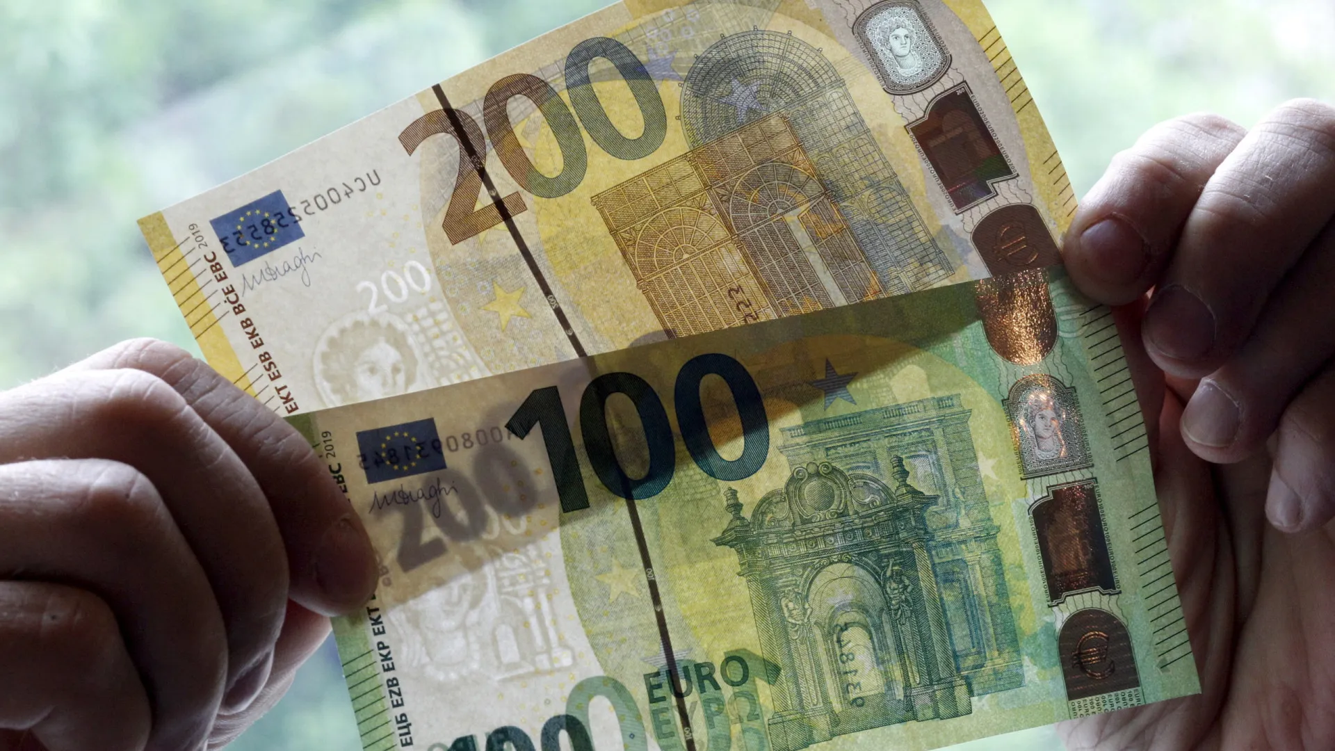 
                    Medicare sobe salário mínimo na empresa para 1.215 euros
                