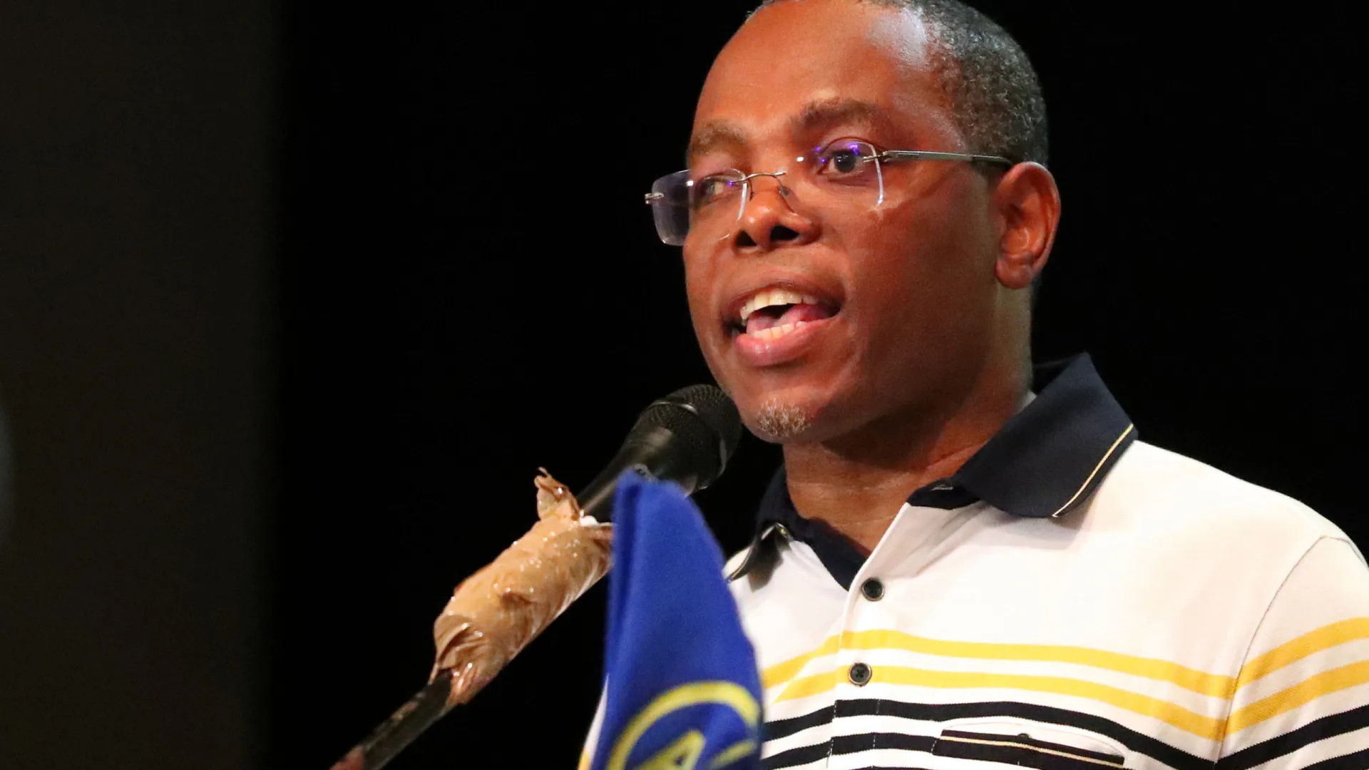 
                    Governador quer recuperar credibilidade do Banco Central são-tomense
                