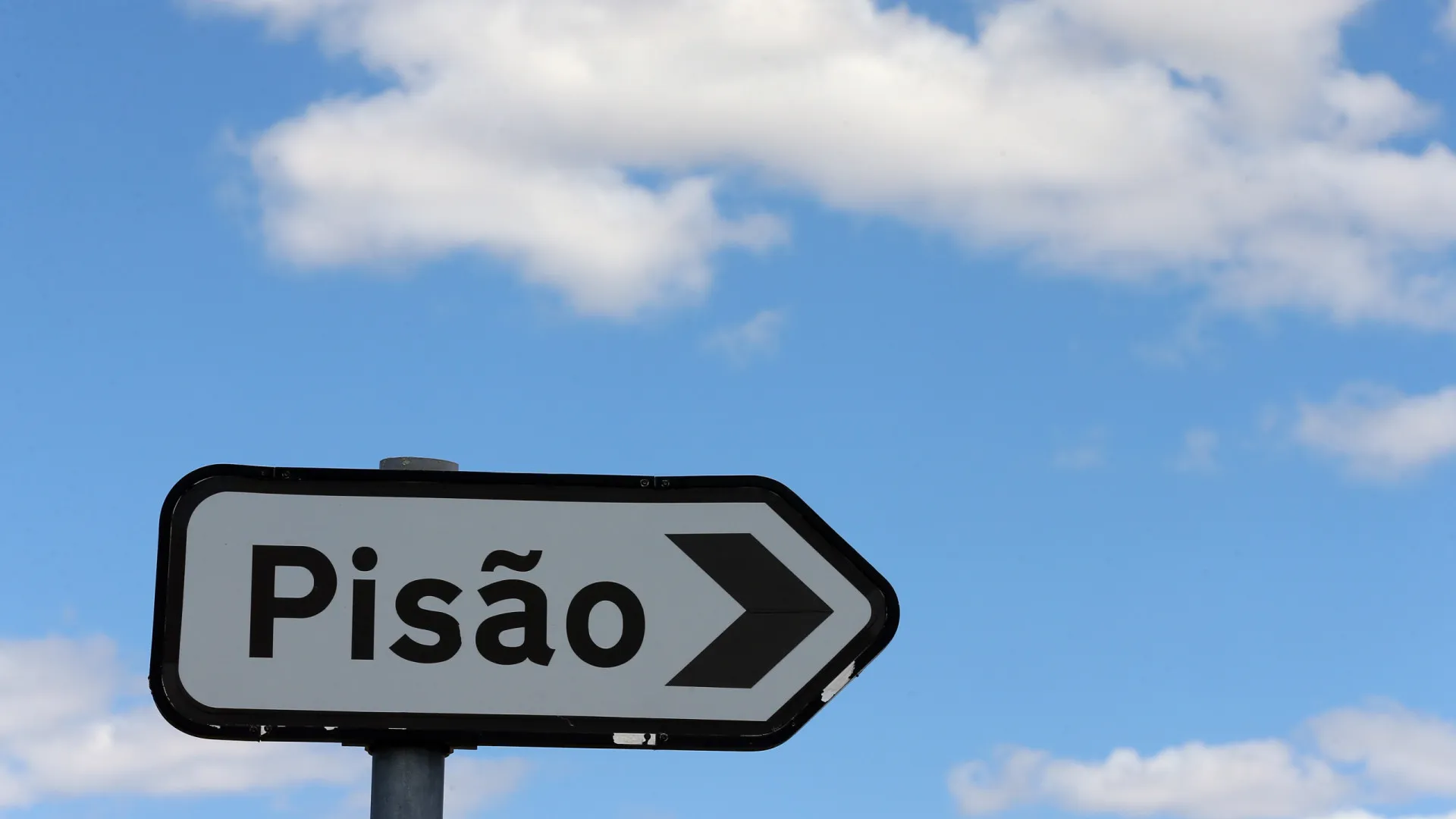 
                    Despacho do tribunal mantém embargo às obras de Barragem do Pisão
                