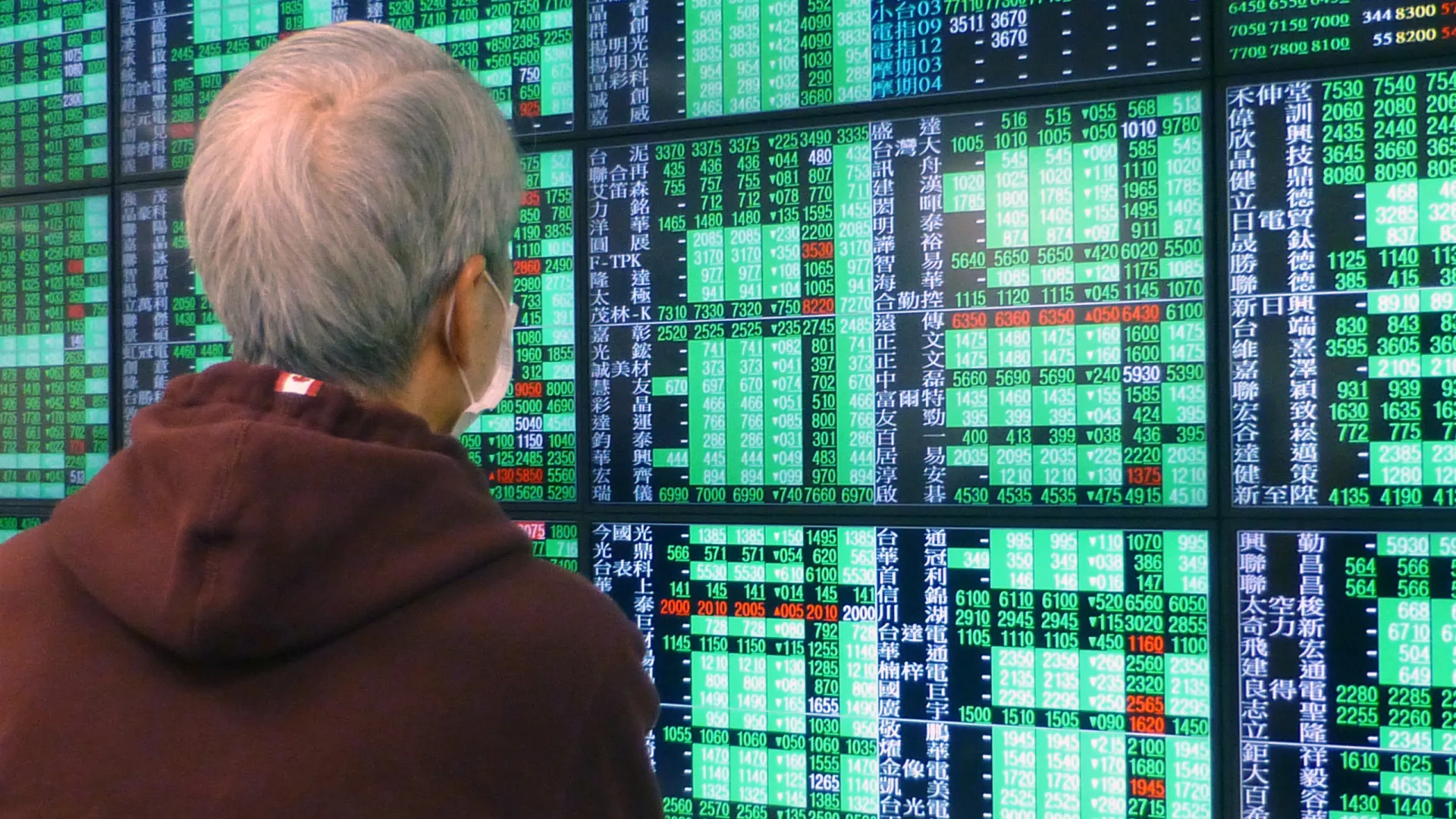 
                    Bolsa de Tóquio abre a perder 0,44%
                
