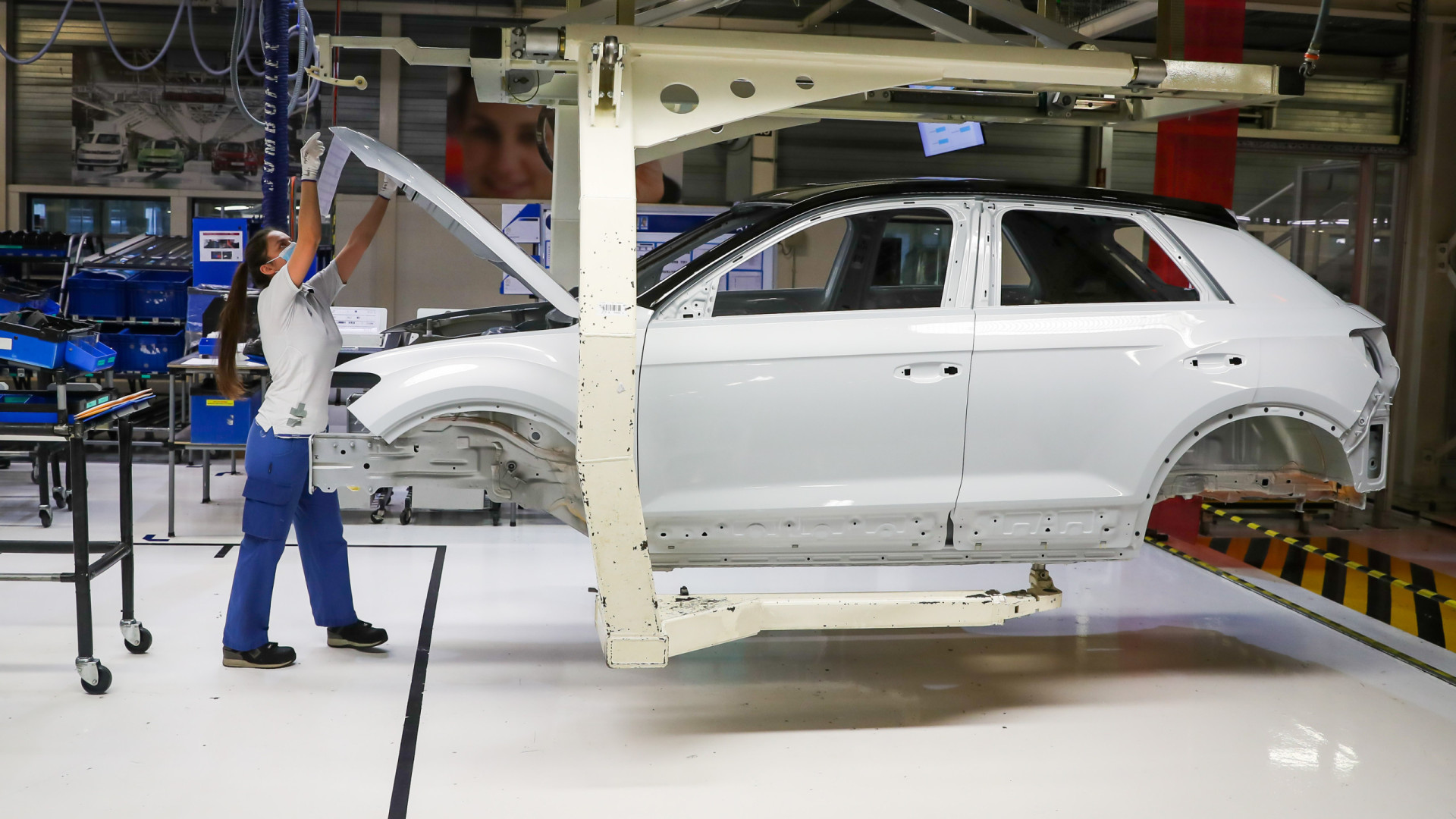 Produção automóvel nacional recua 15% até março para 81.246 veículos