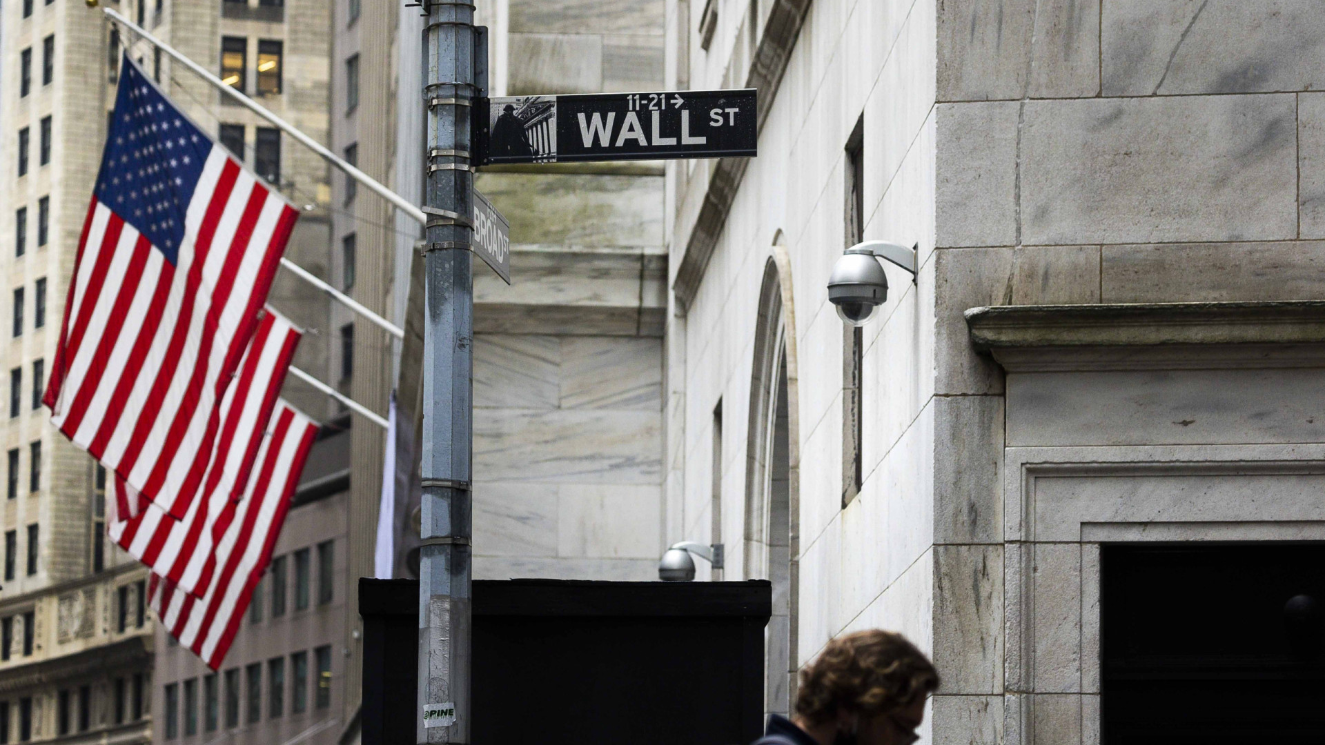 Bolsa em Wall Street negoceia em alta no início da sessão