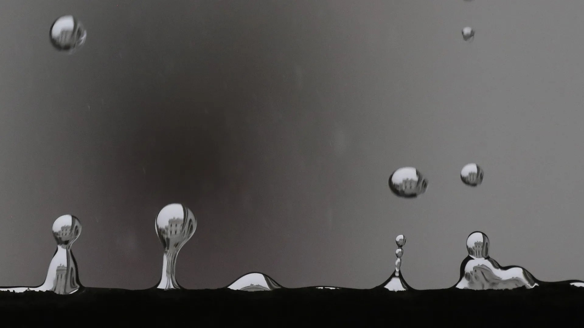 
                    Moçambique renova aviso vermelho de chuvas muito fortes até sábado
                