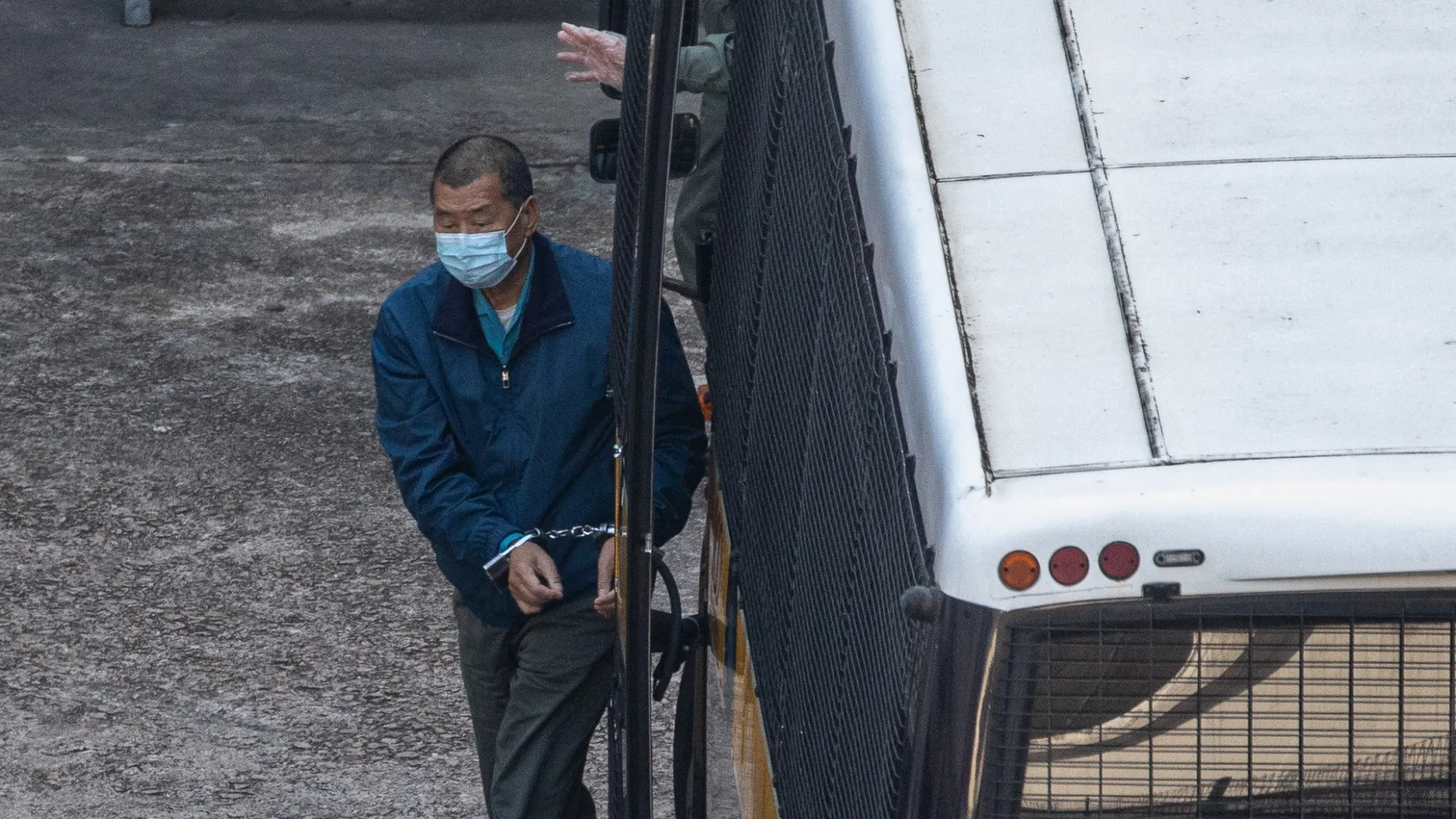 
                    Amnistia Internacional denuncia condenação de ex-magnata dos media
                