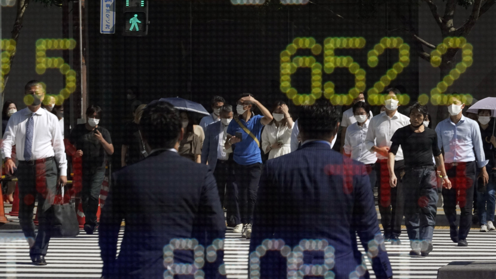 Bolsa de Tóquio abre a ganhar 0,71%