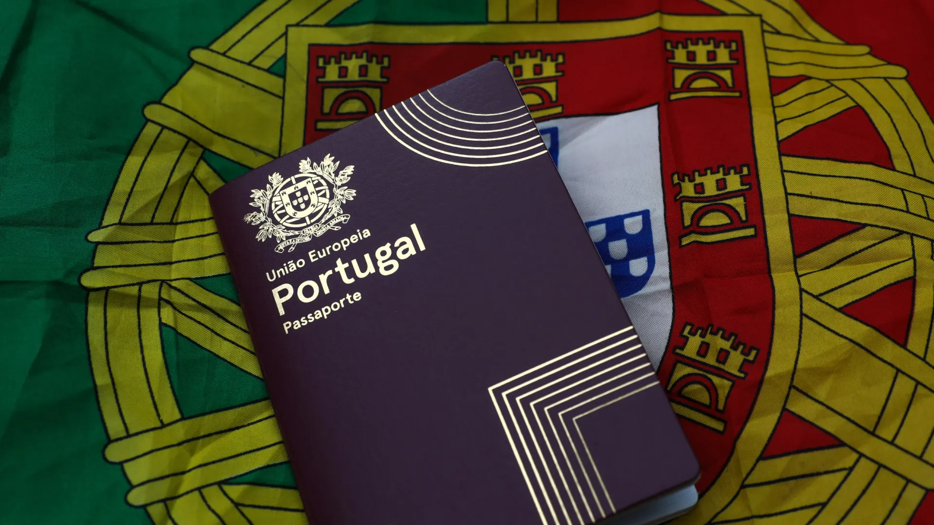 
                    Há 25.507 pedidos de nacionalidade pendentes nos postos consulares
                