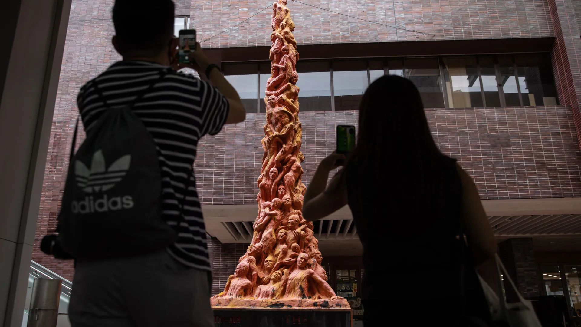 
                    Federação de estudantes de Hong Kong anuncia dissolução por 