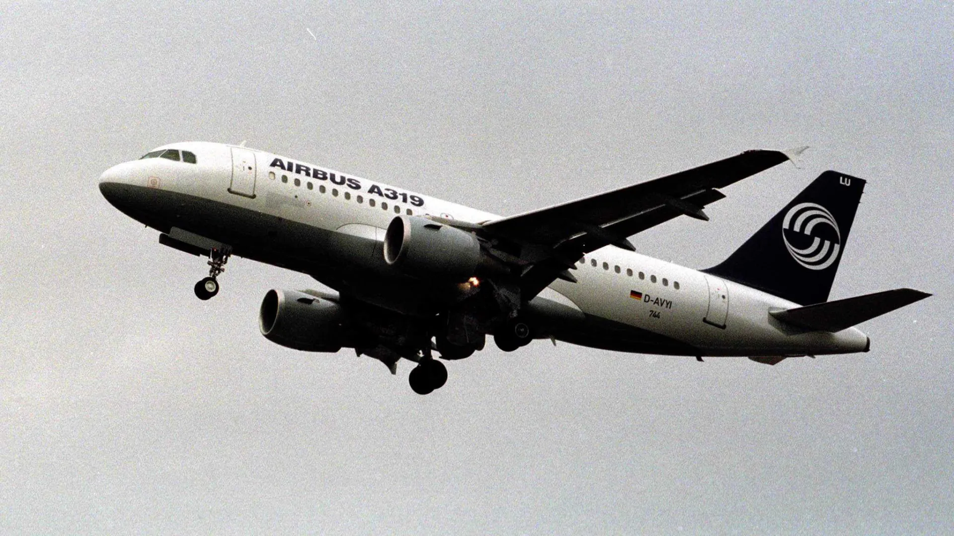 
                    Companhia aérea moçambicana reforça frota com um Airbus alugado
                