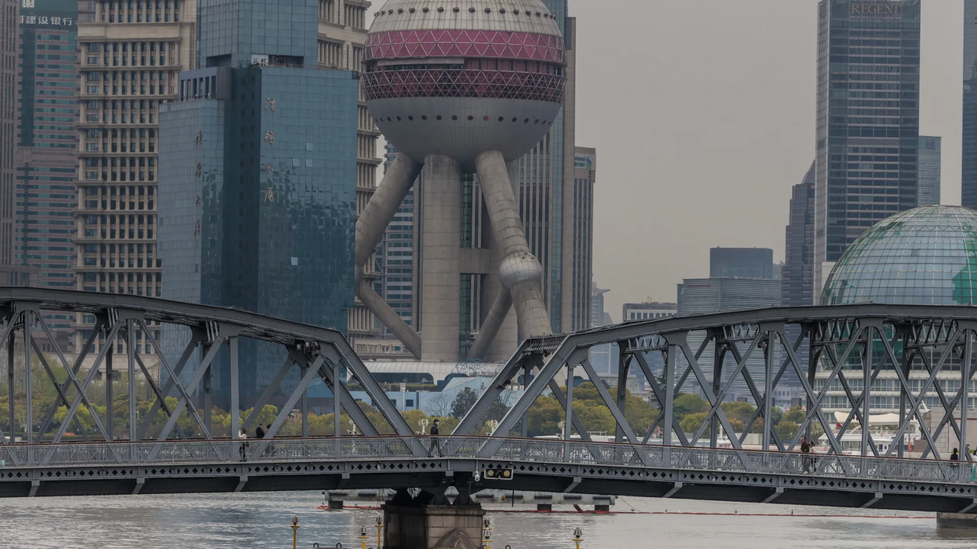 
                    Xangai anuncia investimento de 8,5 mil milhões em alta tecnologia
                