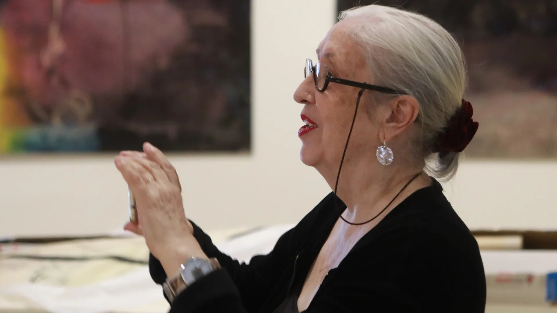 
                    Graça Morais expõe 