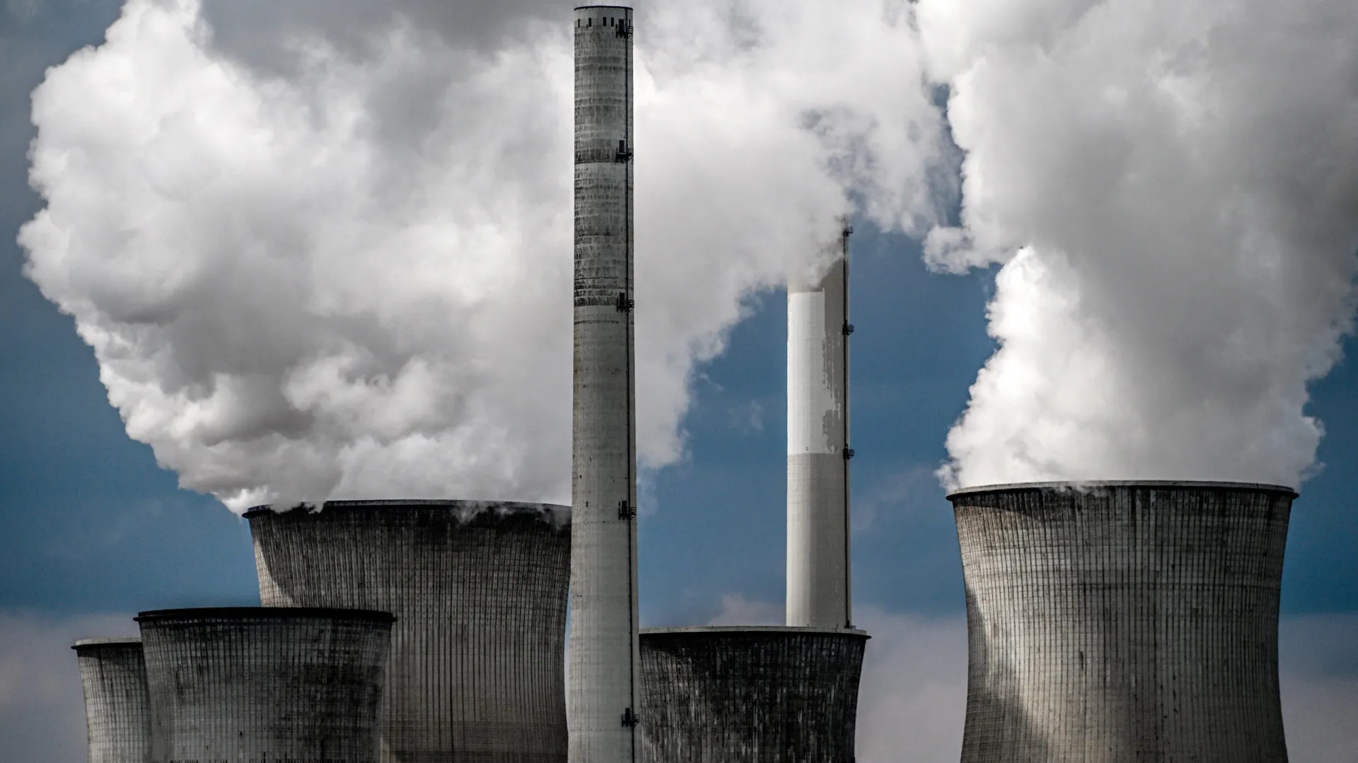 Emissões na UE diminuíram 2,5% em 2024, diz Agência Europeia