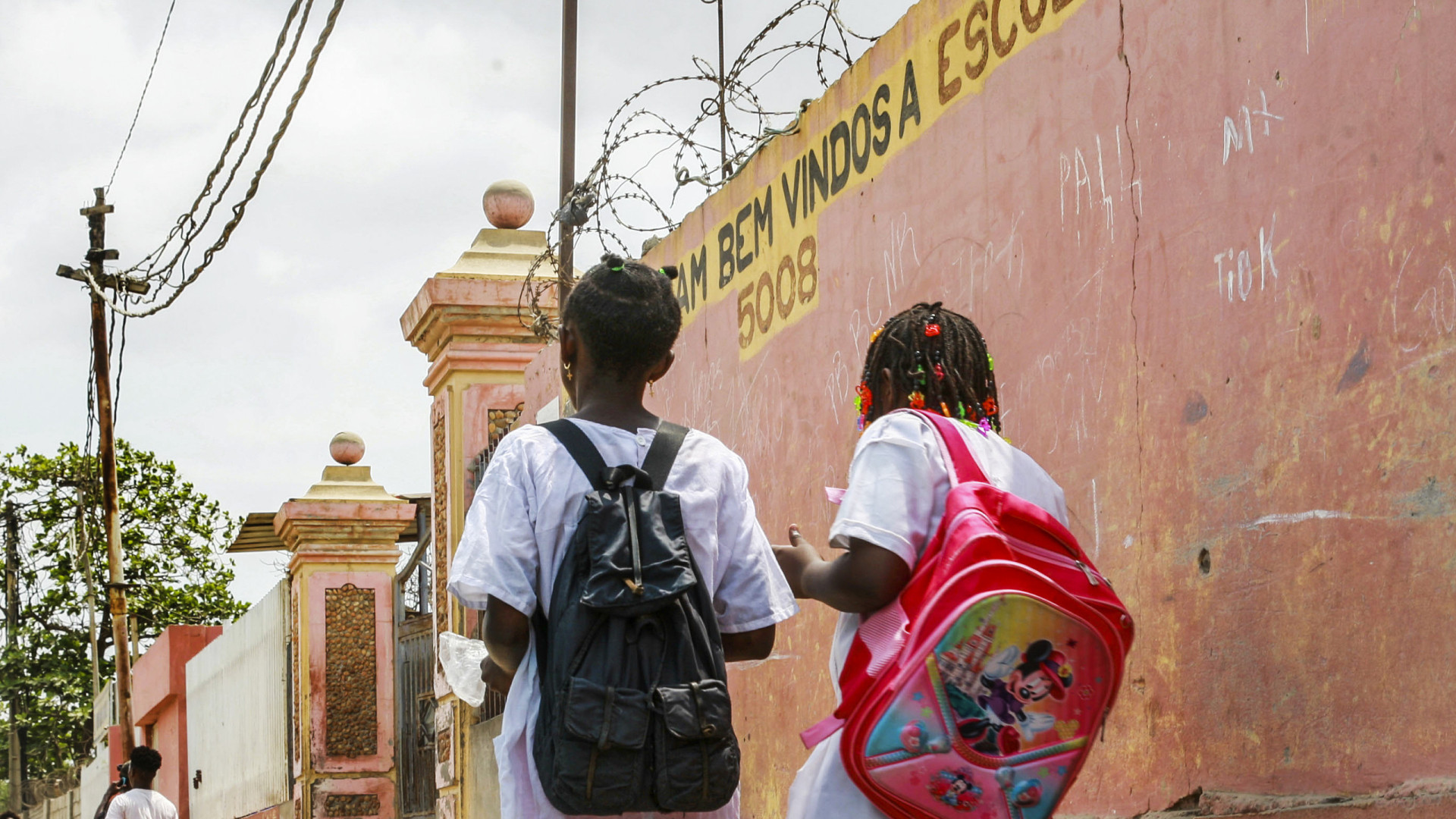 Angola prevê gastar 1,2 mil milhões em alimentação escolar até 2027