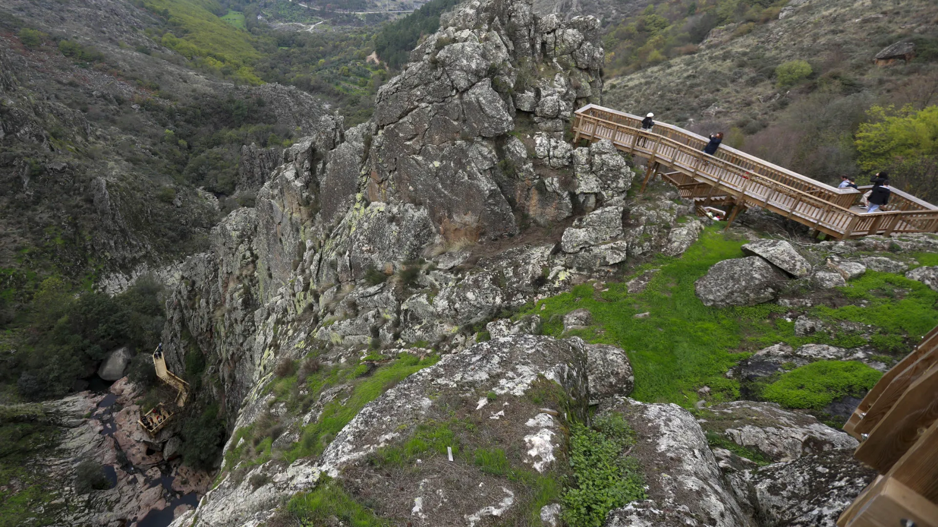 
                    Governo apoia candidatura da Serra da Estrela a Reserva da Biosfera da UNESCO
                