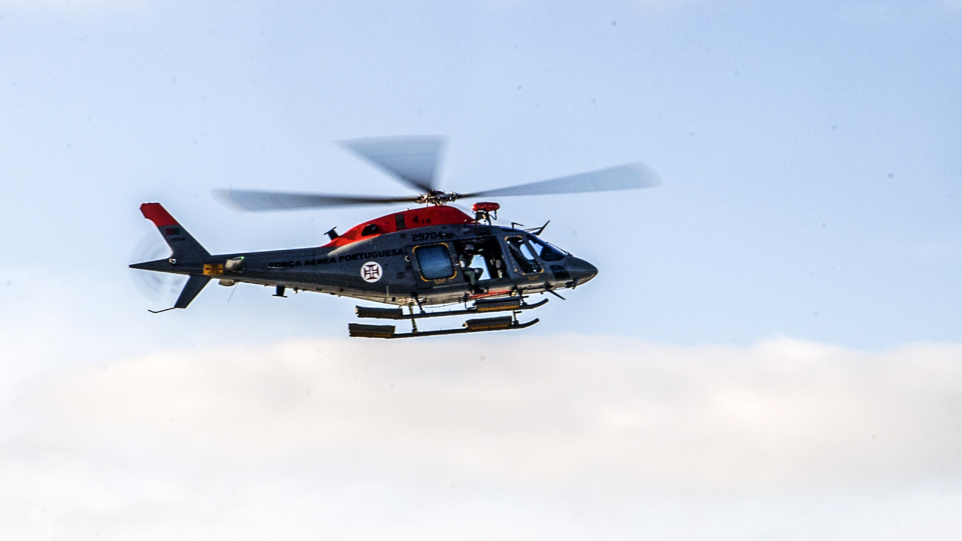 Força Aérea. Quatro helicópteros iniciam transporte de emergência médica