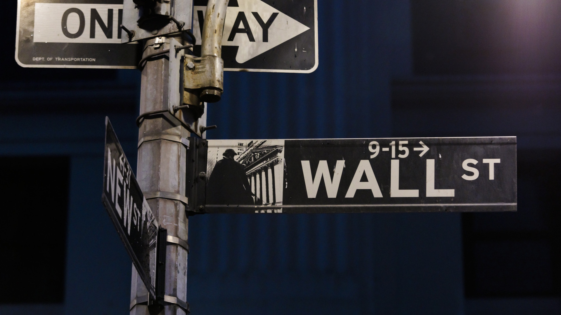 Wall Street fecha a cair mas encerra ano com ganhos acima de 20%