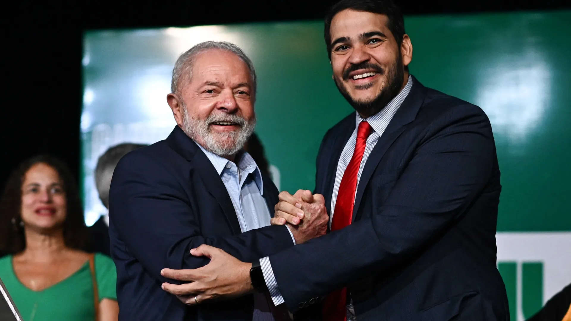 
                    Lula indica aliado para juiz no Supremo do Supremo Tribunal Federal
                