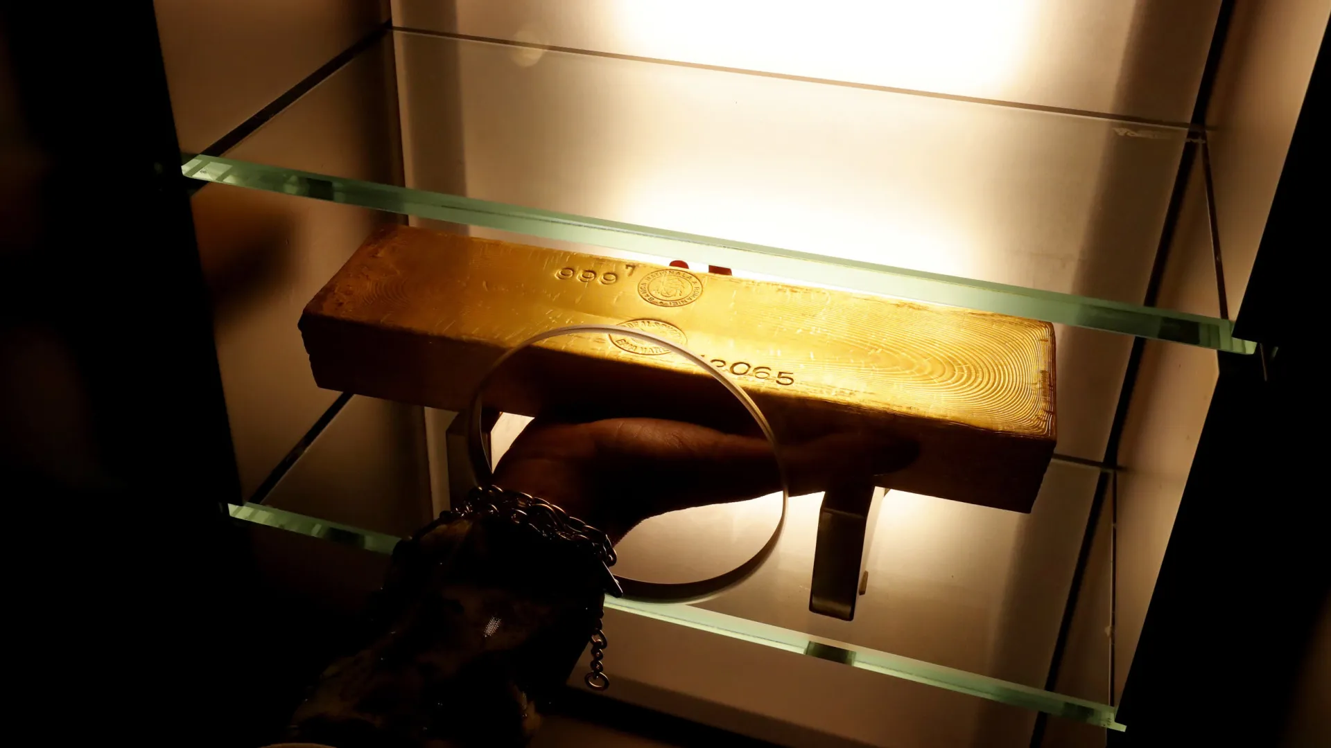 
                    Histórico! Ouro e prata continuam a disparar para novos máximos de sempre
                