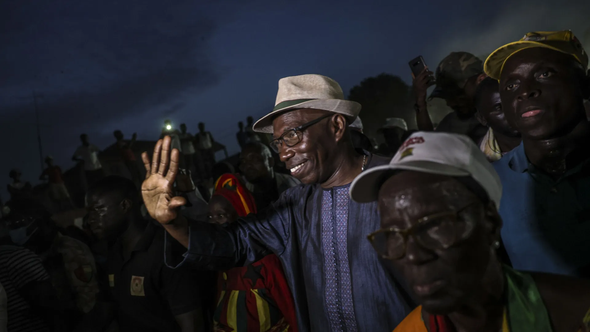 
                    Justiça guineense autoriza contato de advogados com opositor detido
                