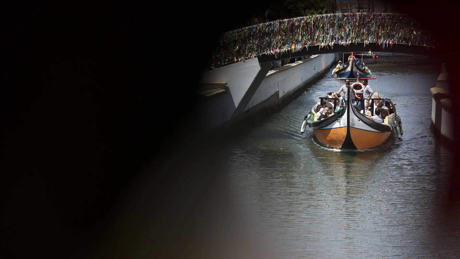 
                    UNESCO vai decidir inclusão de moliceiro em lista de salvaguarda urgente
                