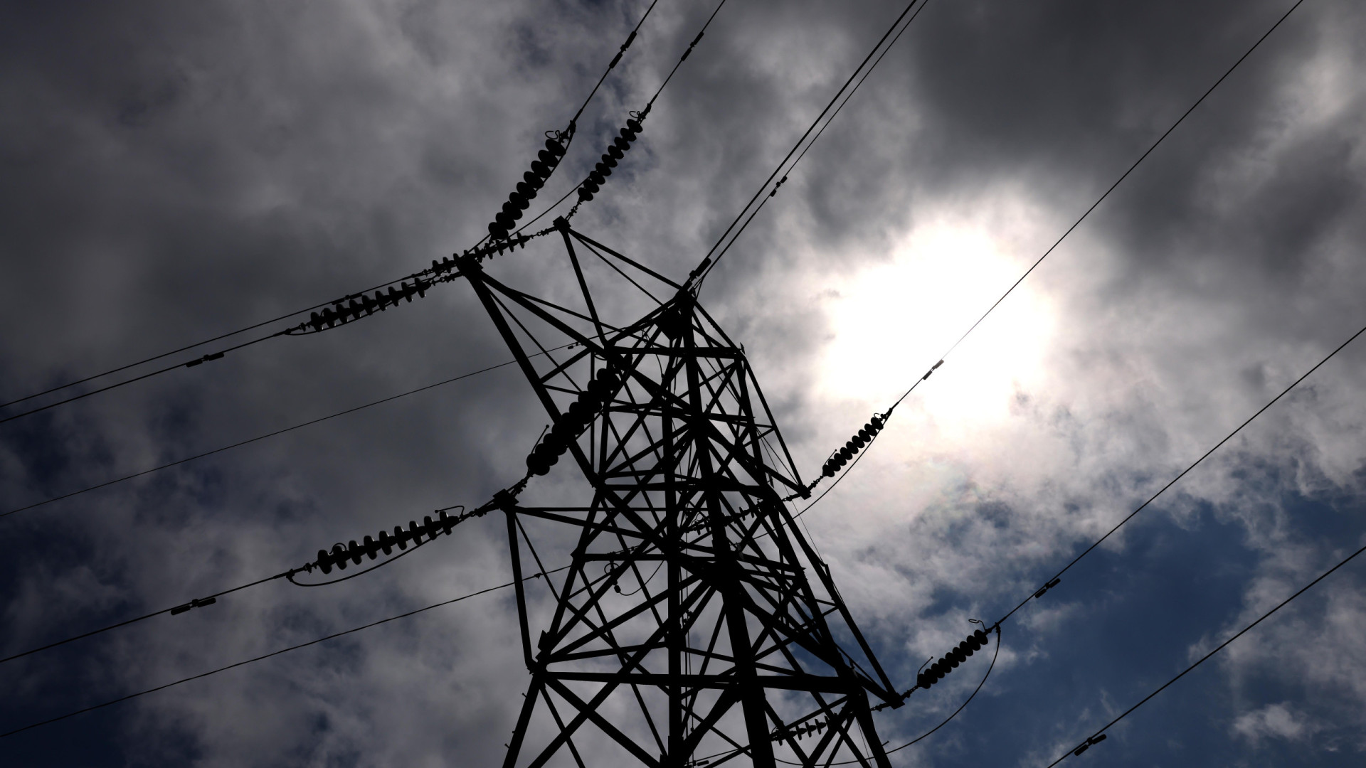 Avança no outono plano para reforço de interconexões energéticas na UE