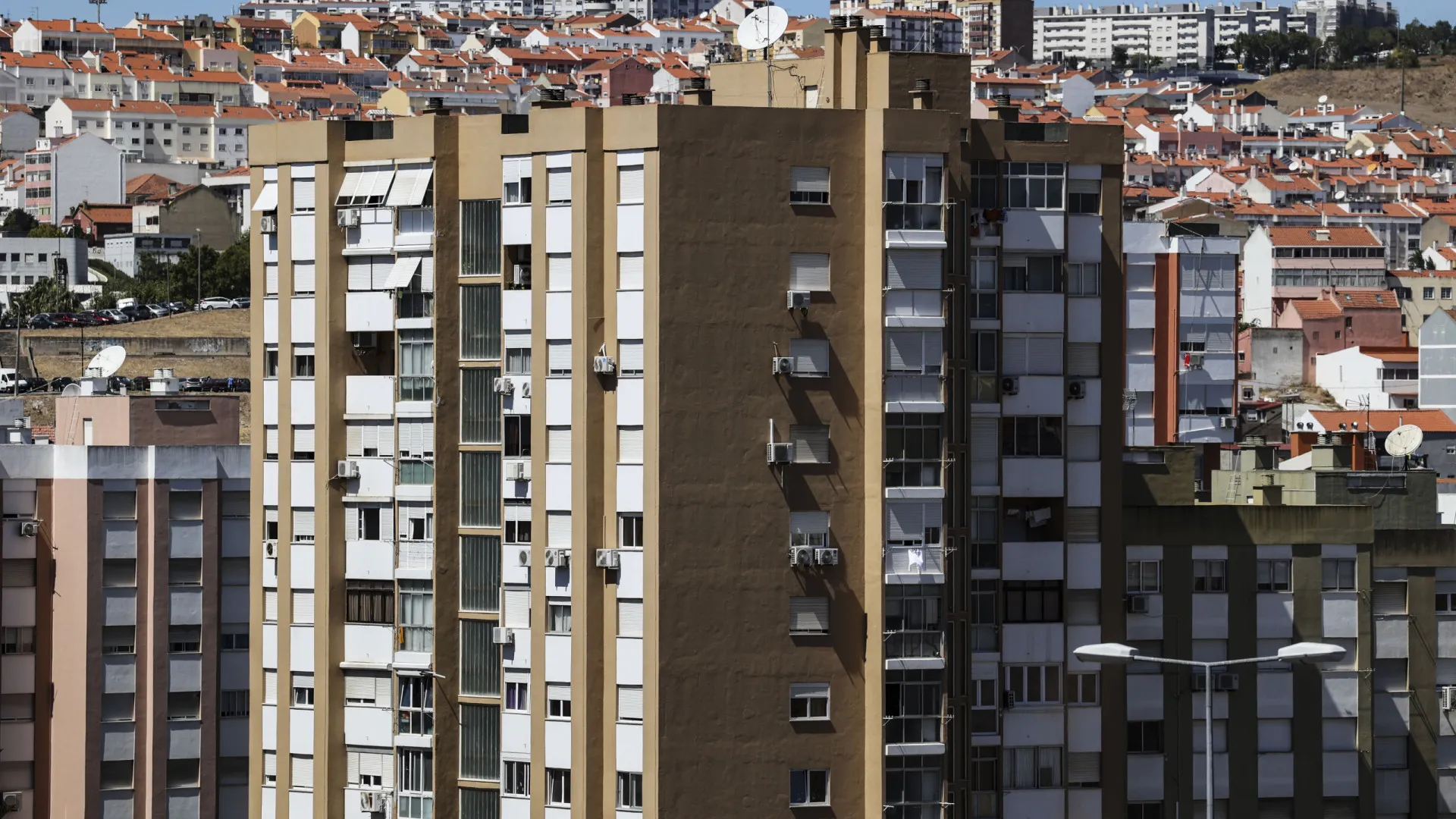 
                    Euribor desce em todos os prazos após decisão do BCE
                