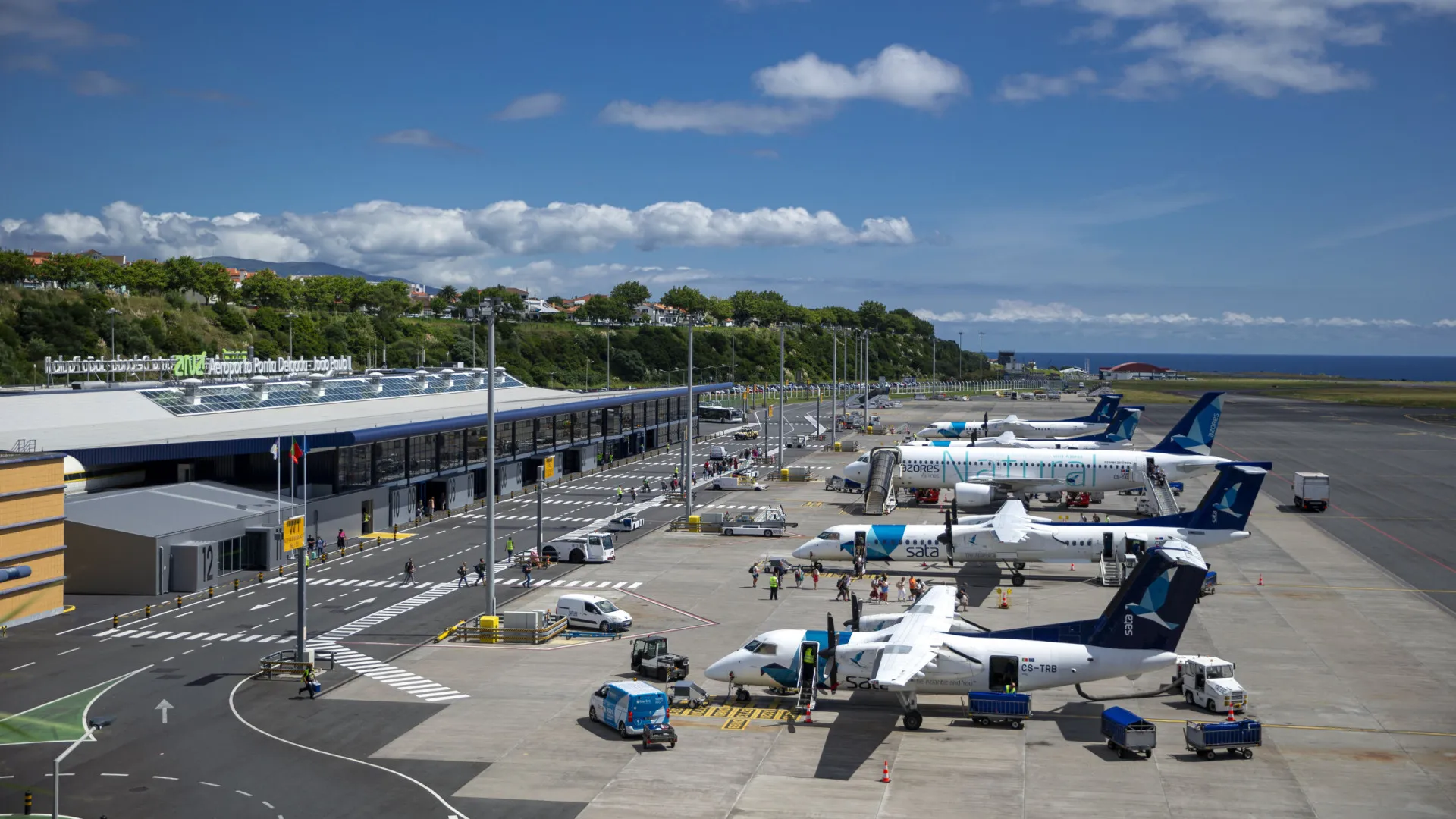 
                    Depressão Therese provoca cancelamento de voos nos Açores
                