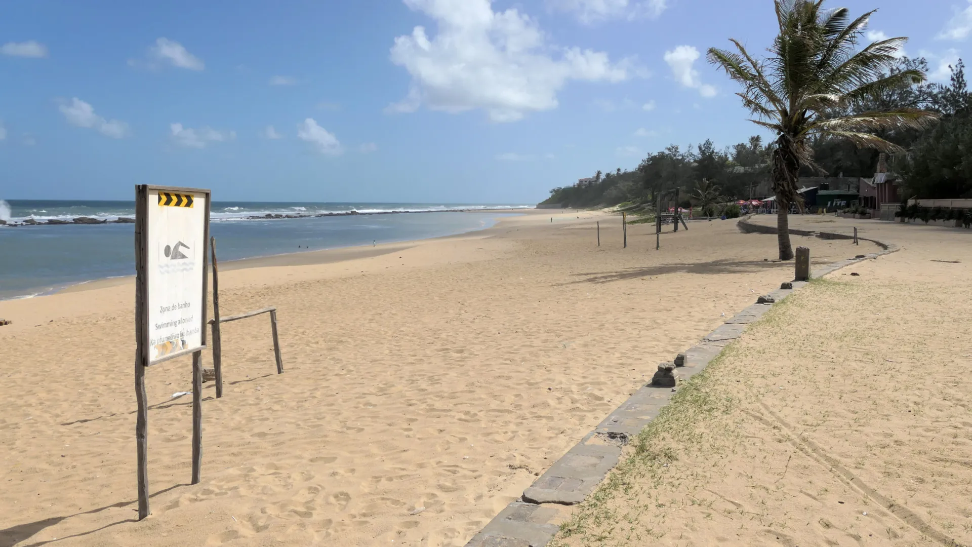 
                    Pelo menos 14 mortos em acidentes marítimos durante festas em Moçambique
                