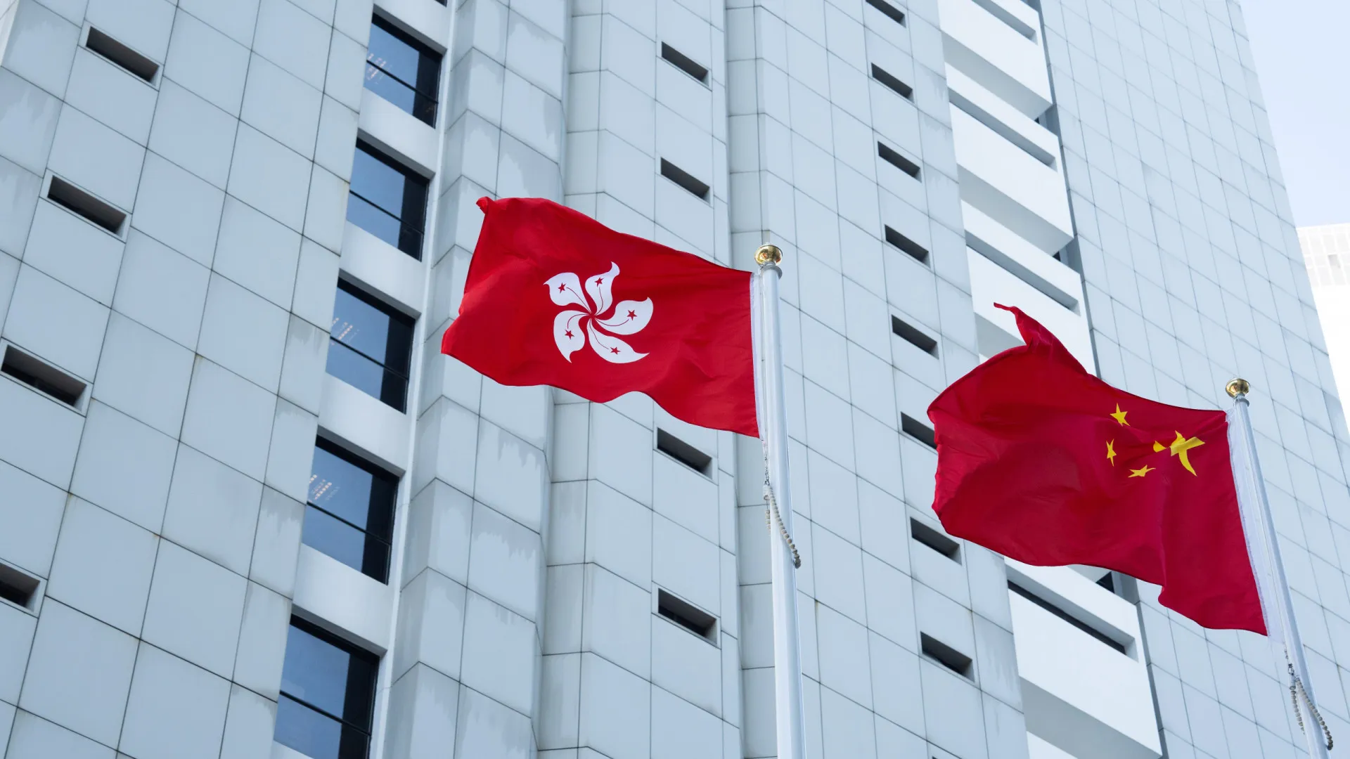 
                    Hong Kong diz que Jimmy Lai não foi condenado por razões políticas
                