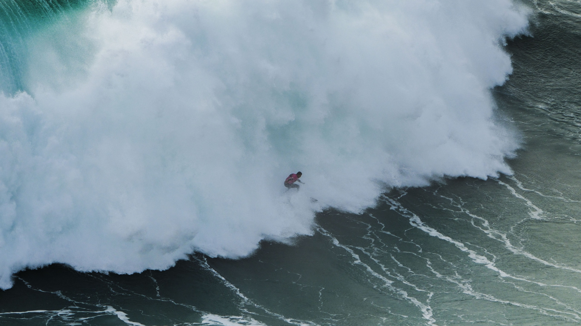 Nazaré recebe na terça-feira prova de ondas gigantes da Liga Mundial
