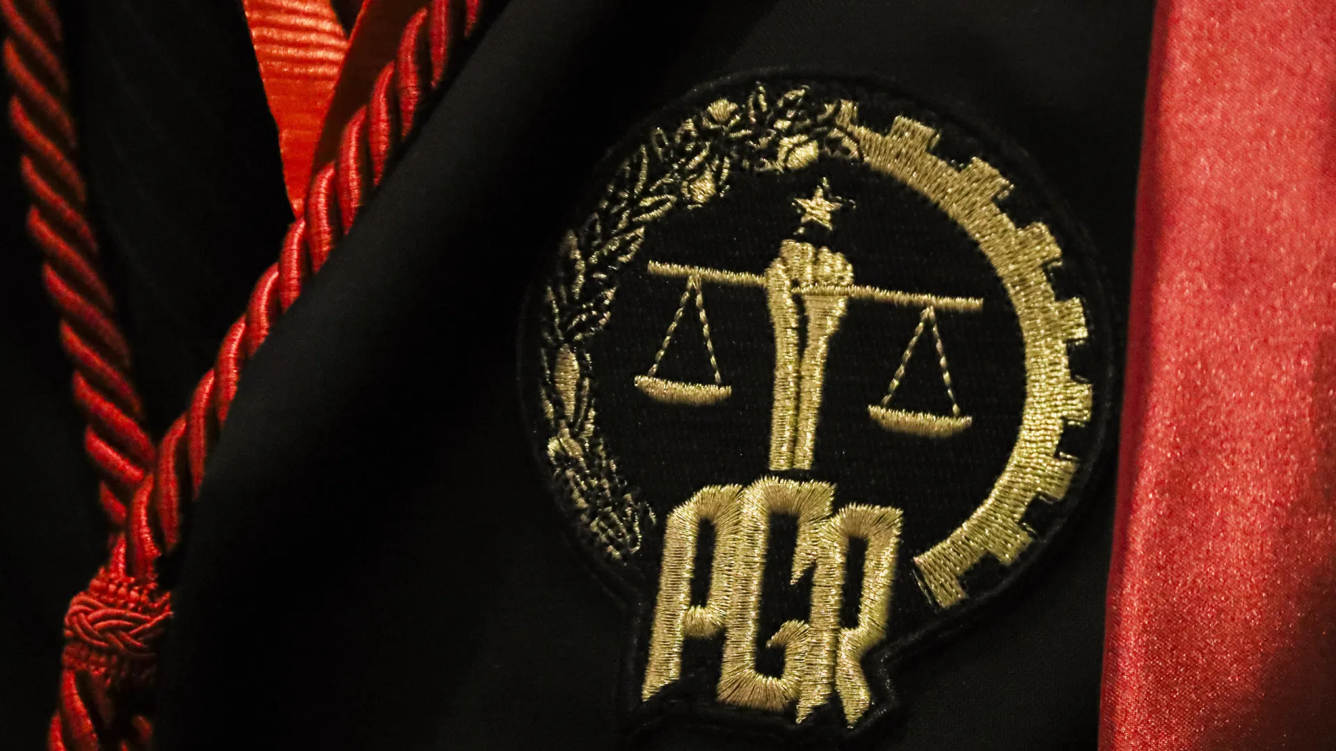 
                    PGR angolana instaurou este ano 489 processos-crime de corrupção
                